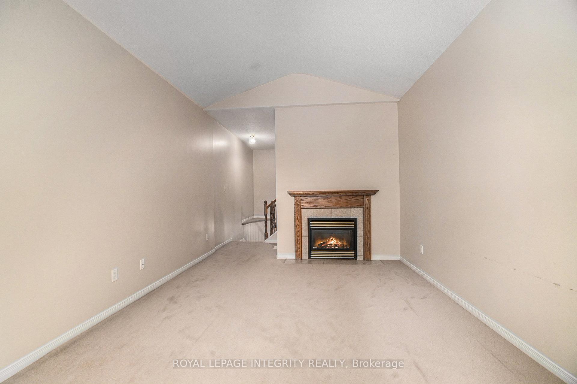 Photo 25 of 558 Aberfoyle Circle, Ottawa, Kanata - Morgan's Grant/South March — HOMEH