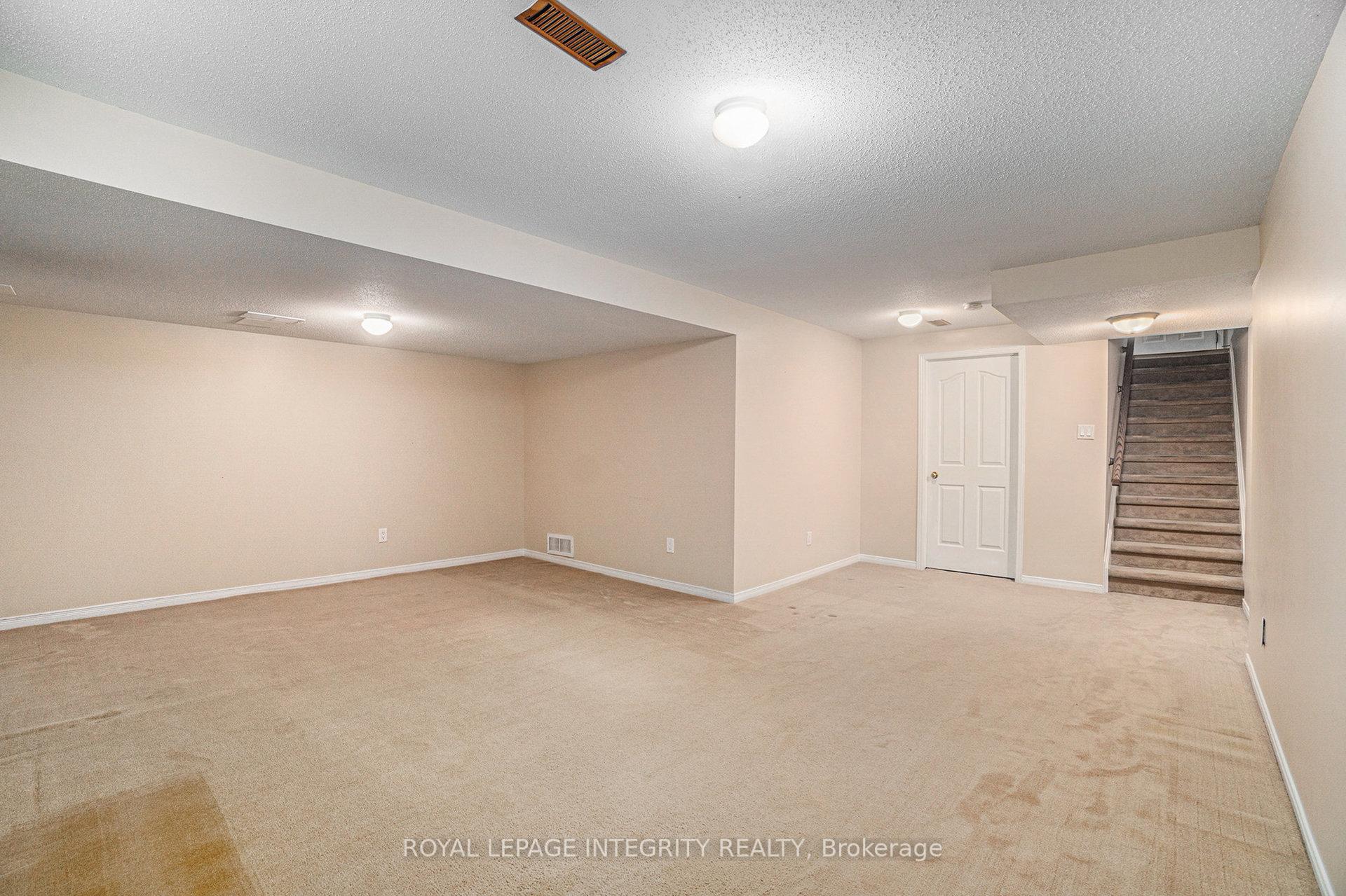 Photo 28 of 558 Aberfoyle Circle, Ottawa, Kanata - Morgan's Grant/South March — HOMEH