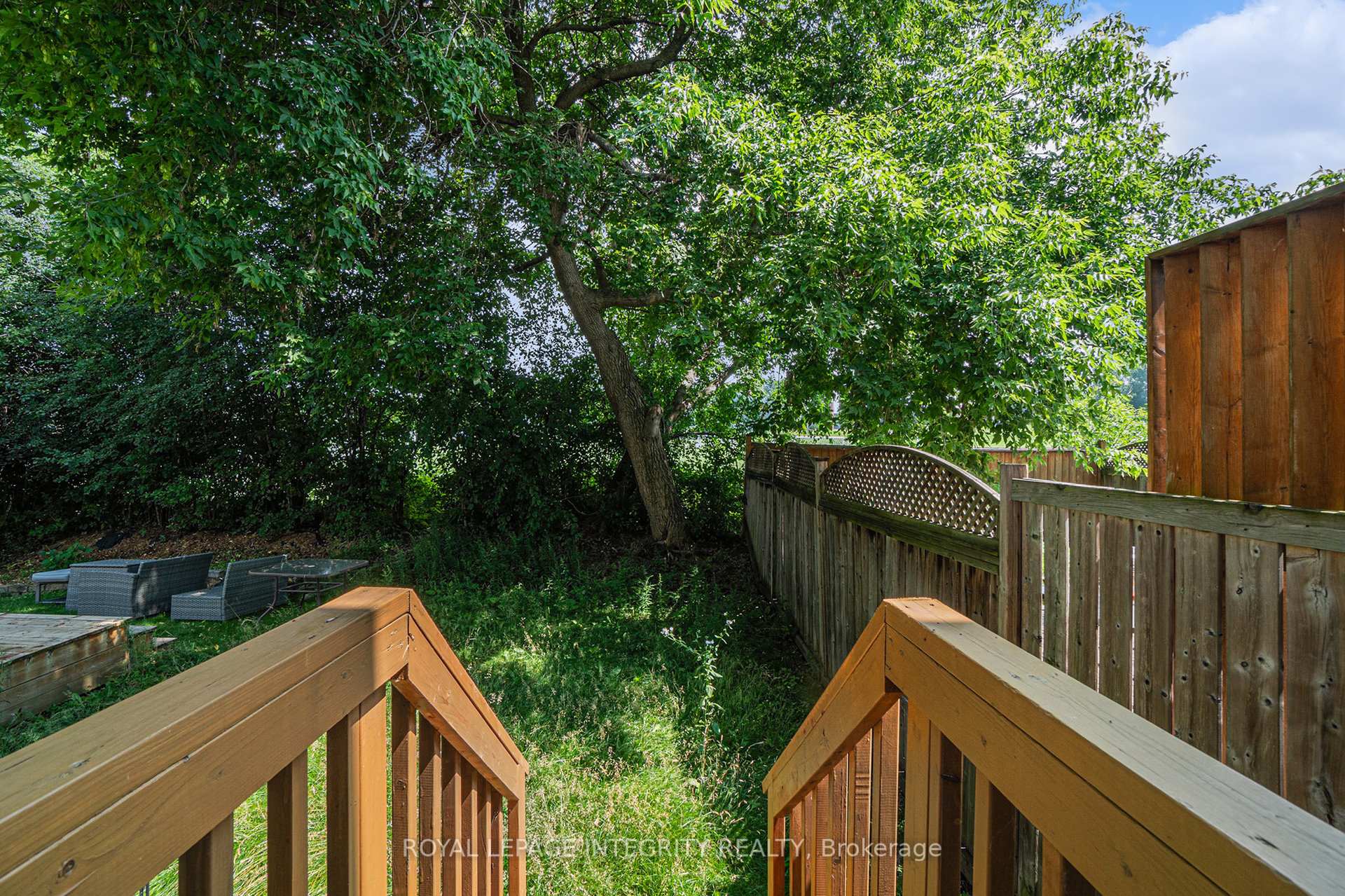 Photo 29 of 558 Aberfoyle Circle, Ottawa, Kanata - Morgan's Grant/South March — HOMEH
