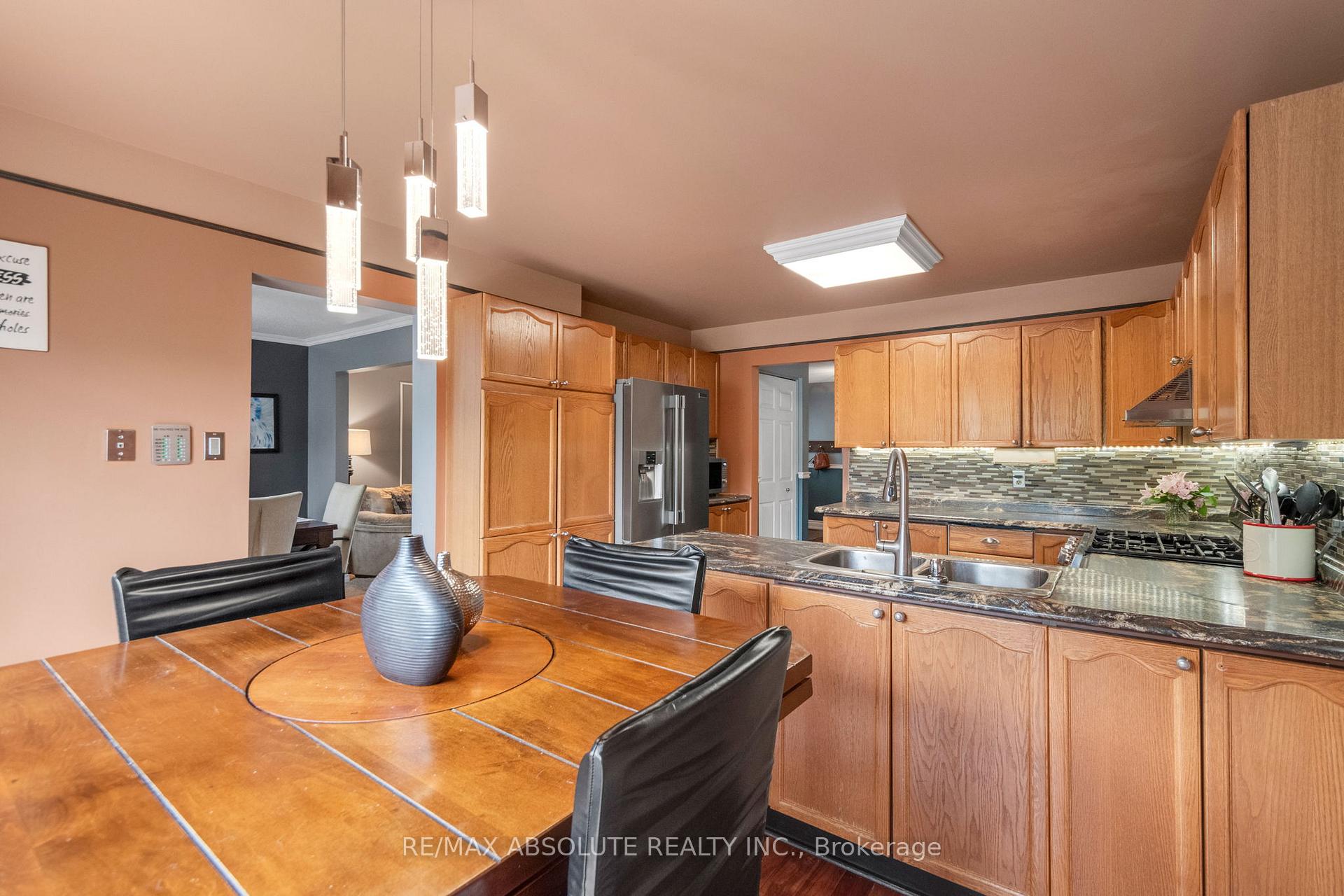 Photo 15 of 171 Springwater Drive, Ottawa, Kanata - Bridlewood — HOMEH