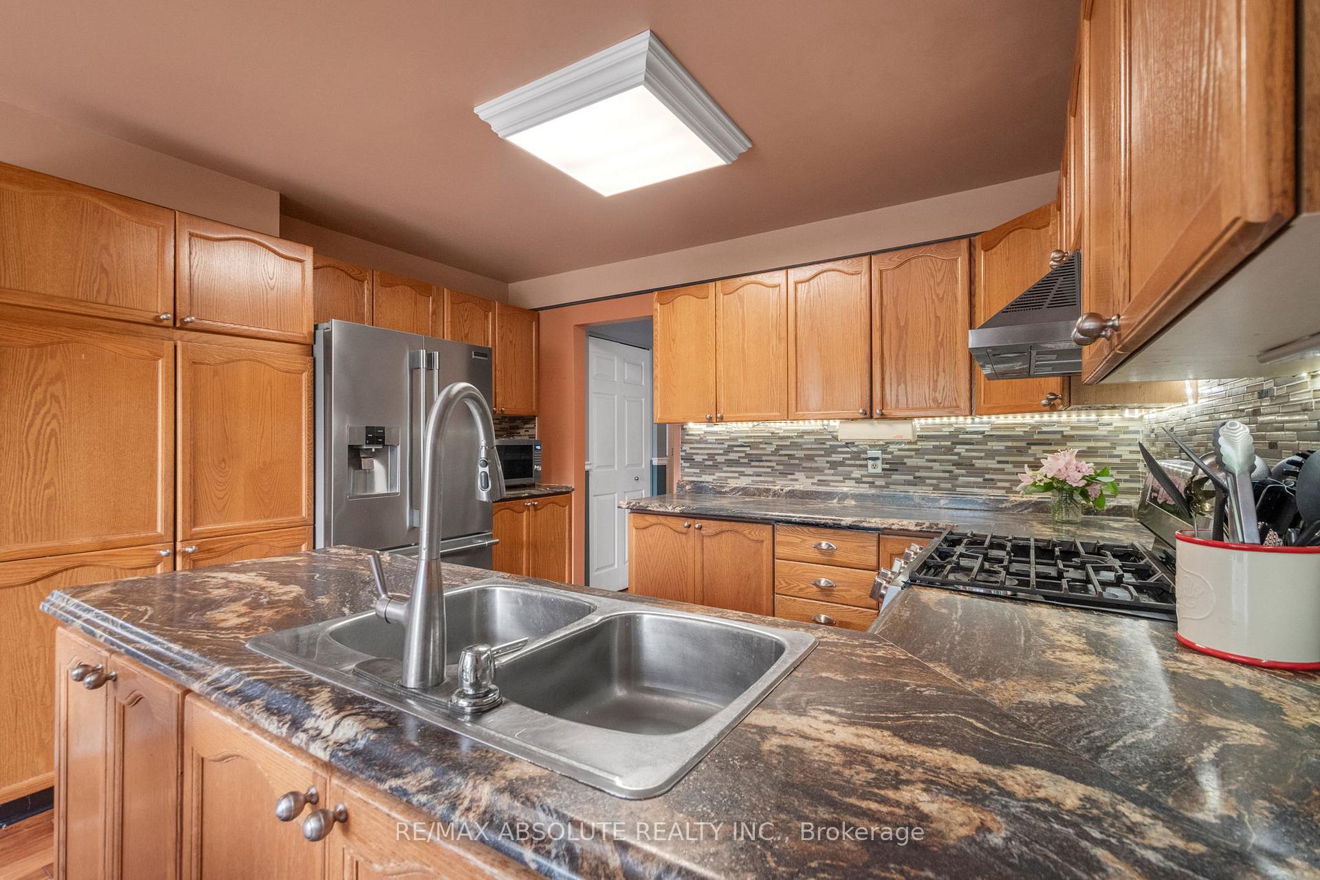 Photo 16 of 171 Springwater Drive, Ottawa, Kanata - Bridlewood — HOMEH