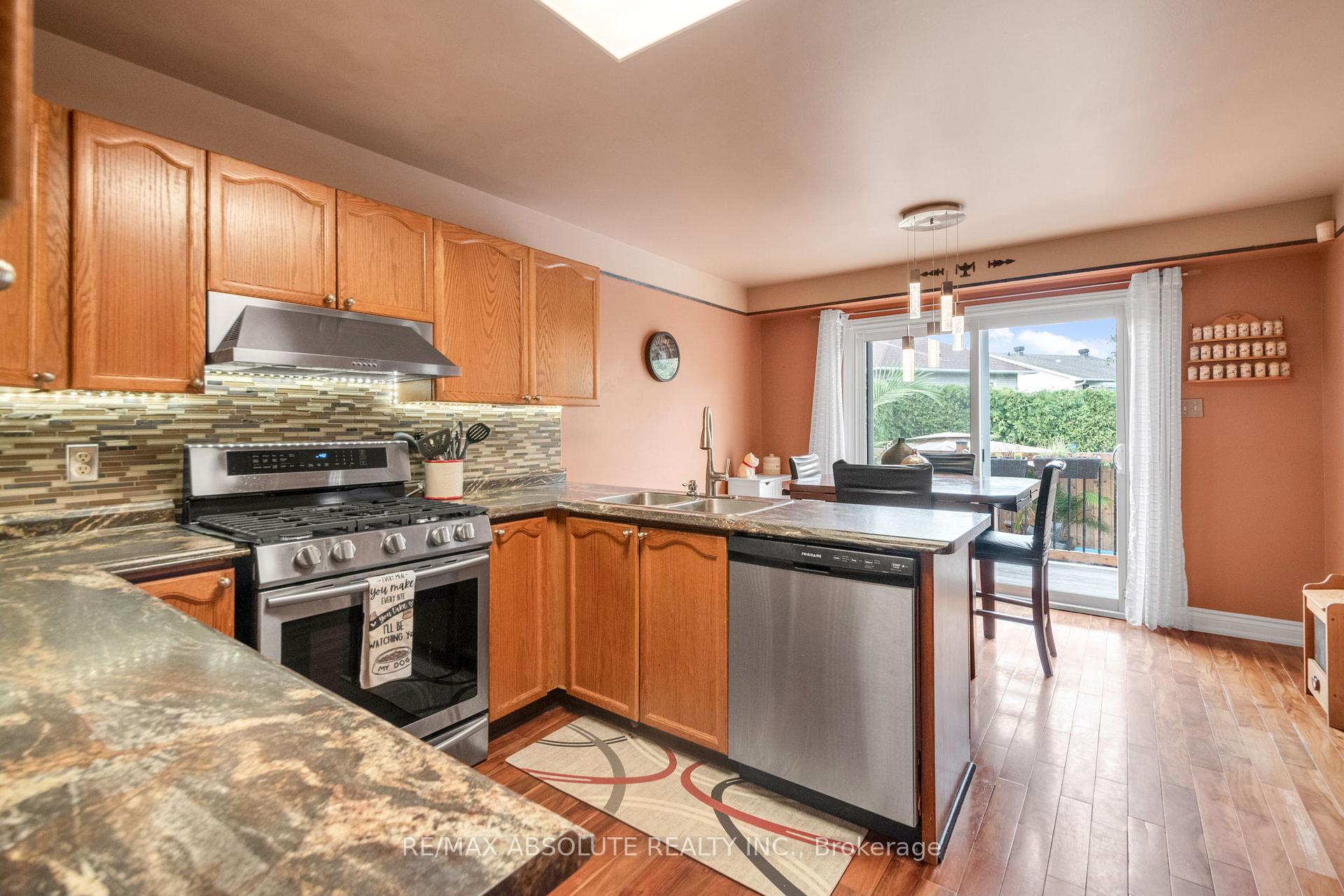 Photo 18 of 171 Springwater Drive, Ottawa, Kanata - Bridlewood — HOMEH