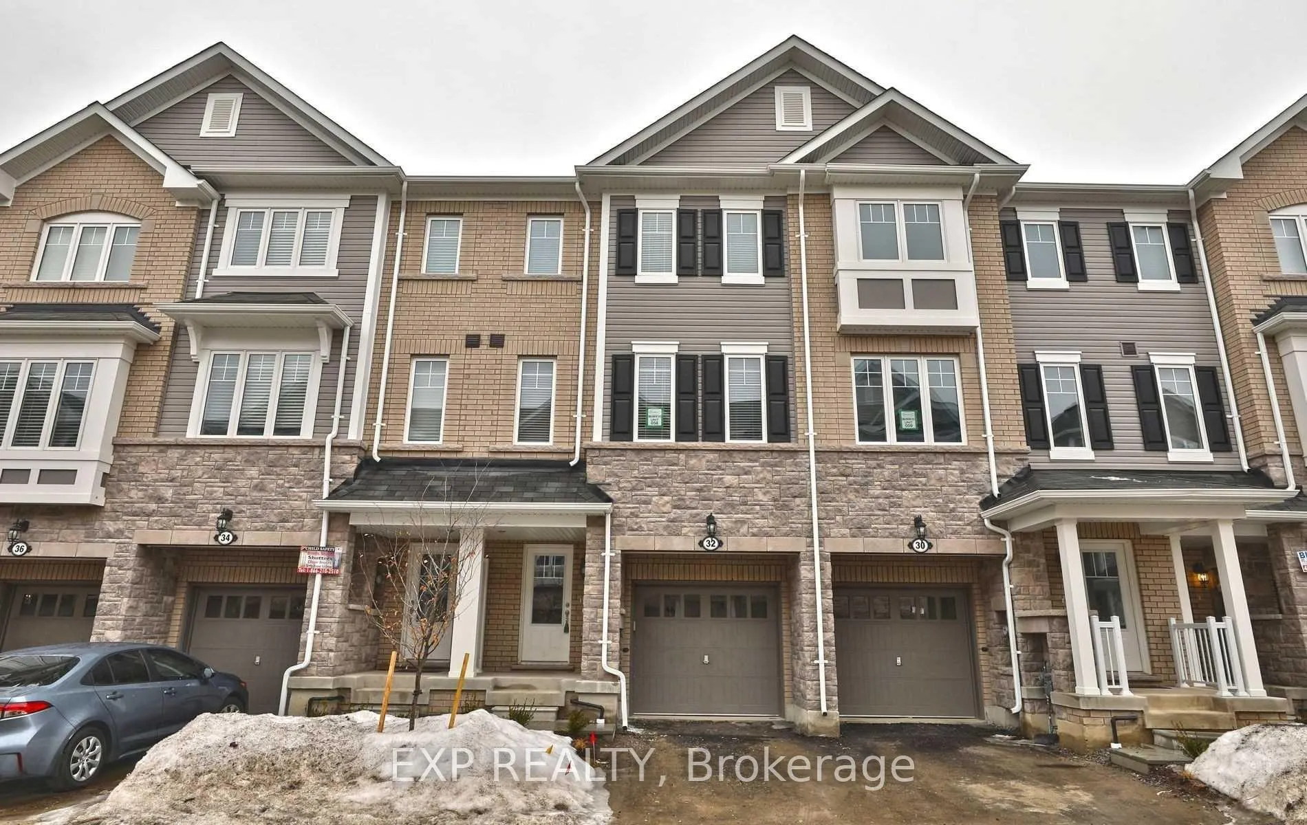 Front of 32 Rapids Lane