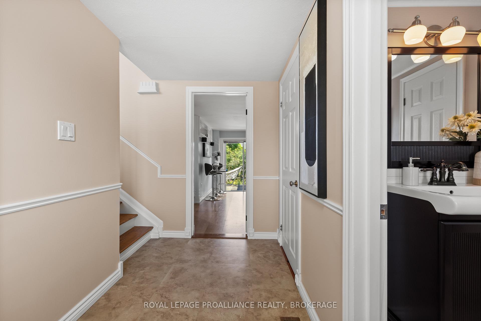 Photo 5 of 35 Manitou Crescent E, Loyalist, Amherstview — HOMEH