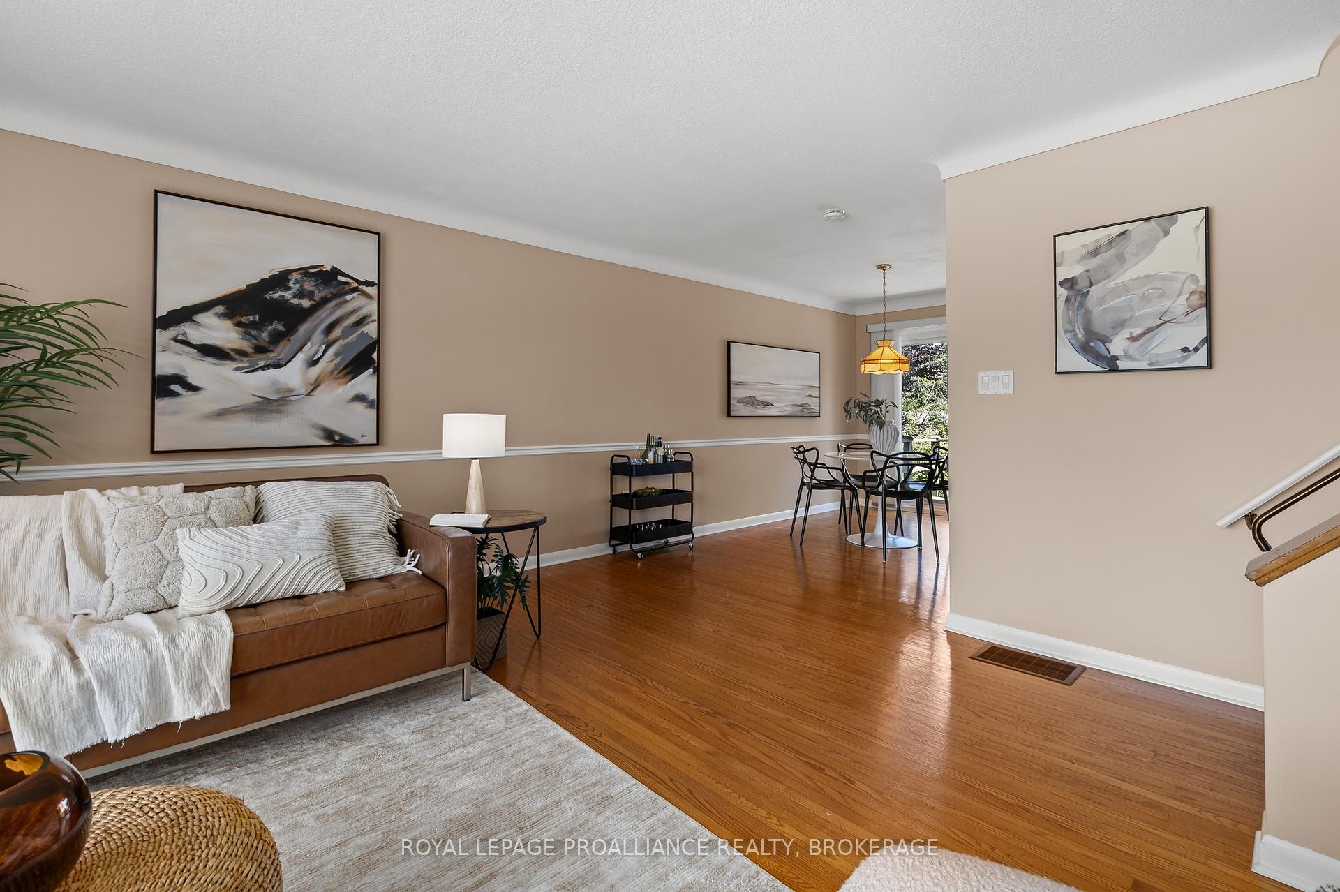 Photo 18 of 35 Manitou Crescent E, Loyalist, Amherstview — HOMEH
