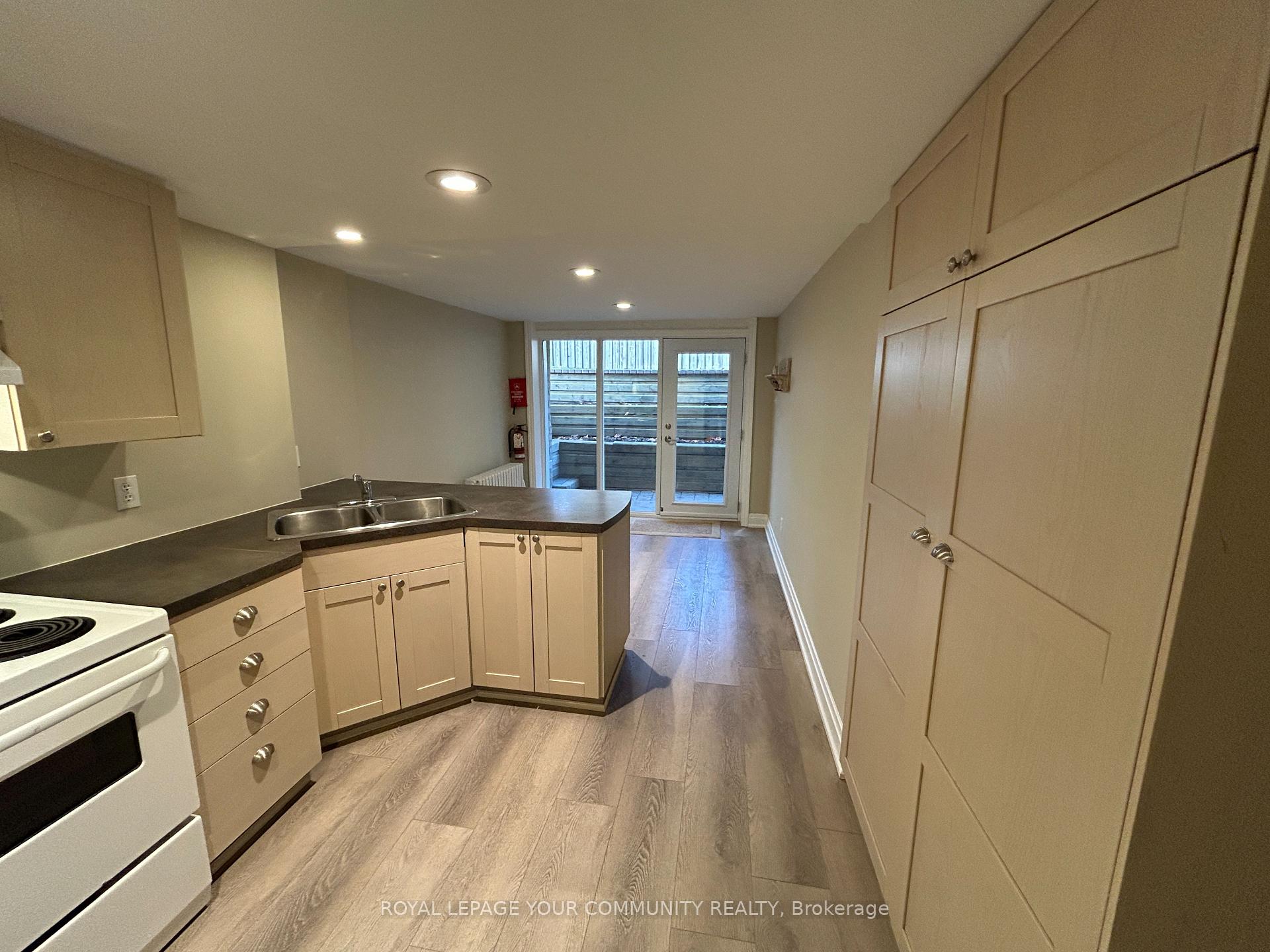 Photo 6 of Unit Lower, 2 Rougecrest Drive, Markham, Markham Village — HOMEH