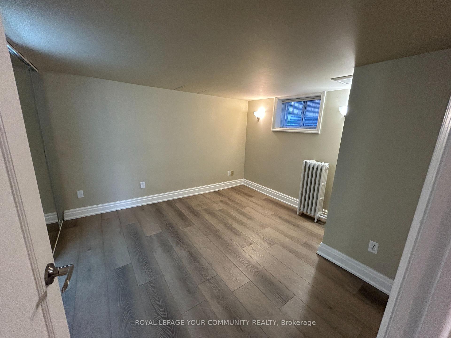 Photo 8 of Unit Lower, 2 Rougecrest Drive, Markham, Markham Village — HOMEH