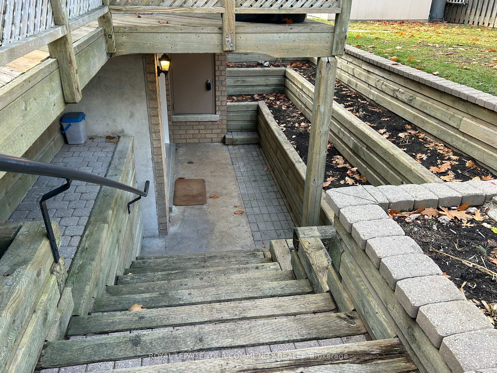 Photo 18 of Unit Lower, 2 Rougecrest Drive, Markham, Markham Village — HOMEH
