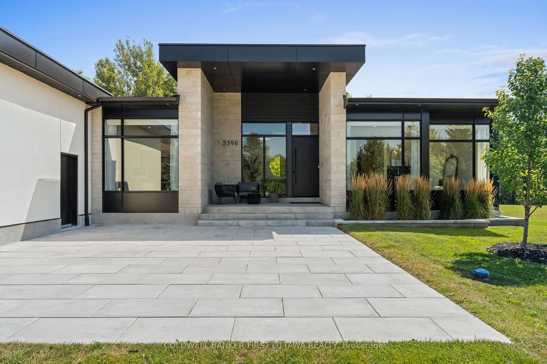 Photo 5 of 5398 Mansel Crescent, Ottawa, Manotick Village & Manotick Estates — HOMEH