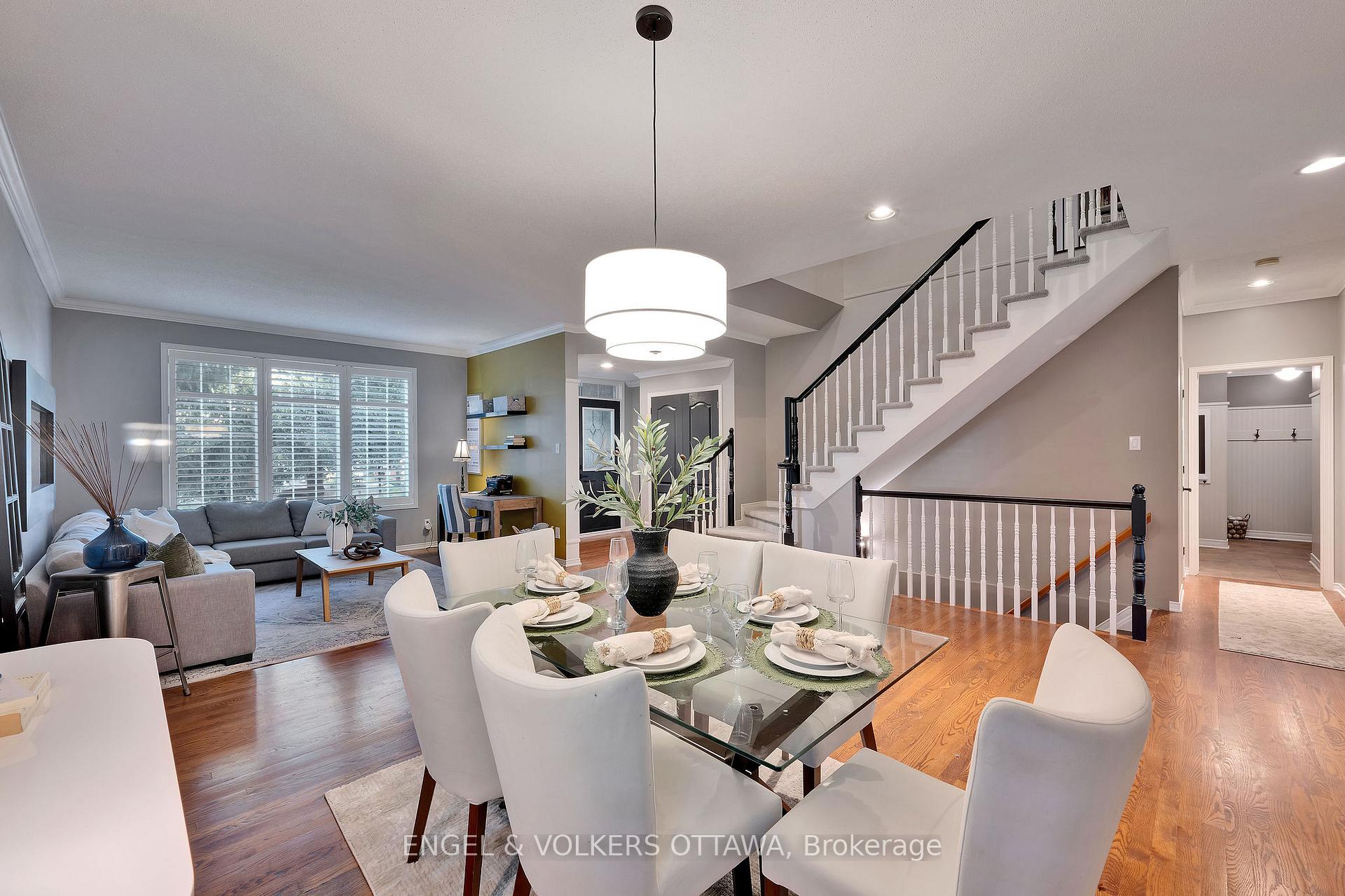 Photo 6 of 5 Wynridge Place, Ottawa, Kanata - Emerald Meadows/Trailwest — HOMEH