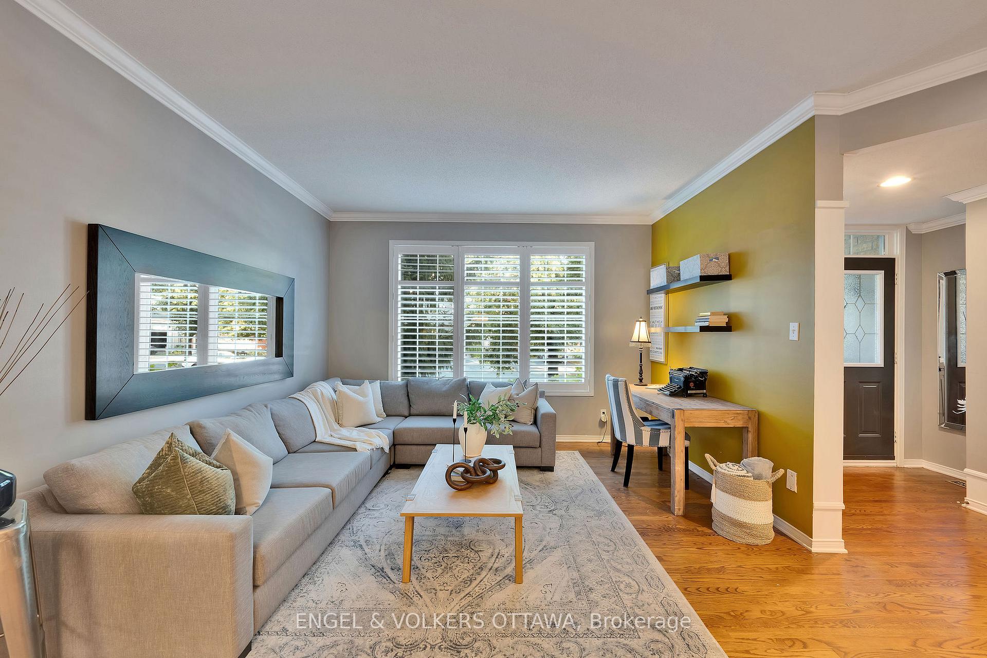Photo 7 of 5 Wynridge Place, Ottawa, Kanata - Emerald Meadows/Trailwest — HOMEH