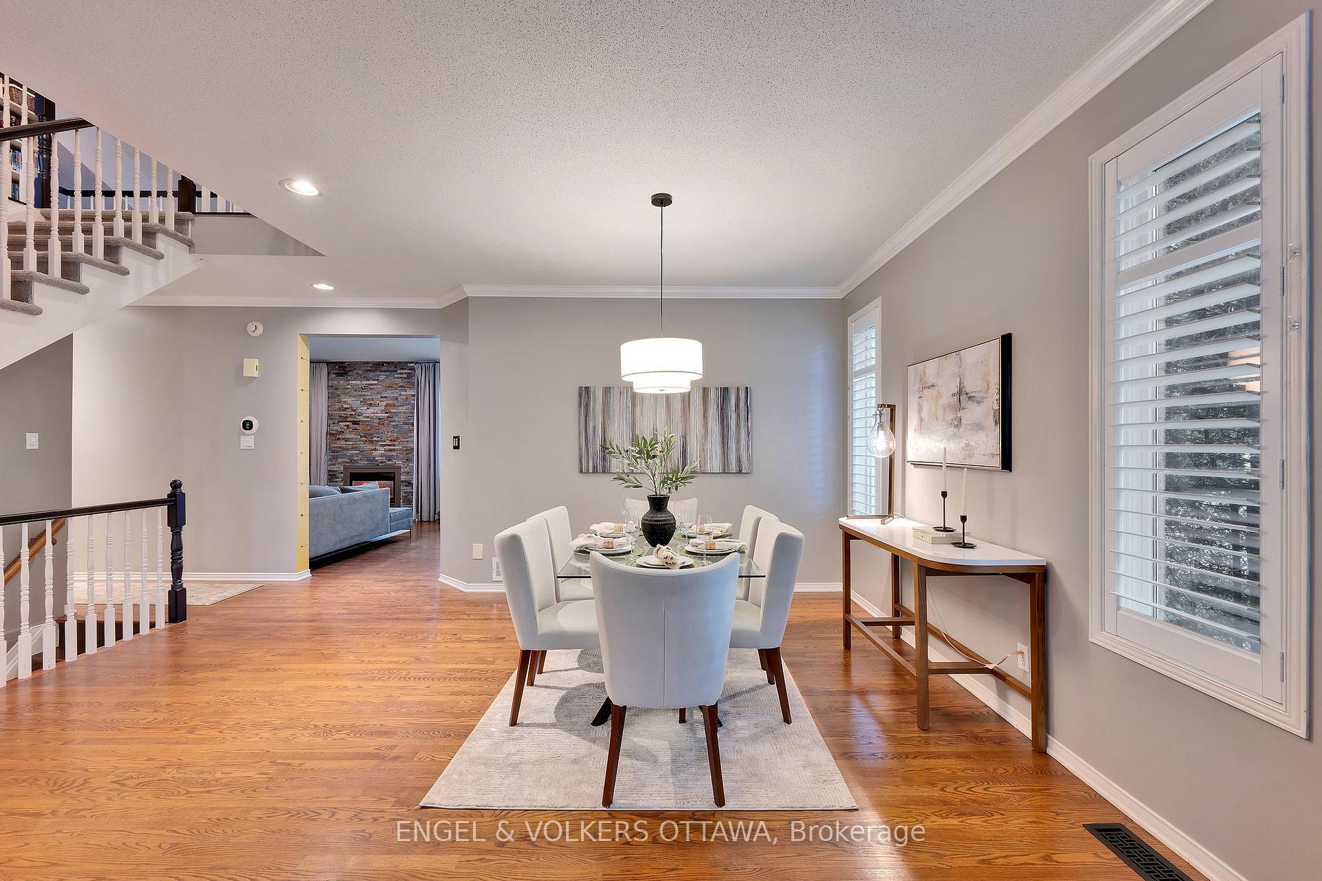 Photo 8 of 5 Wynridge Place, Ottawa, Kanata - Emerald Meadows/Trailwest — HOMEH