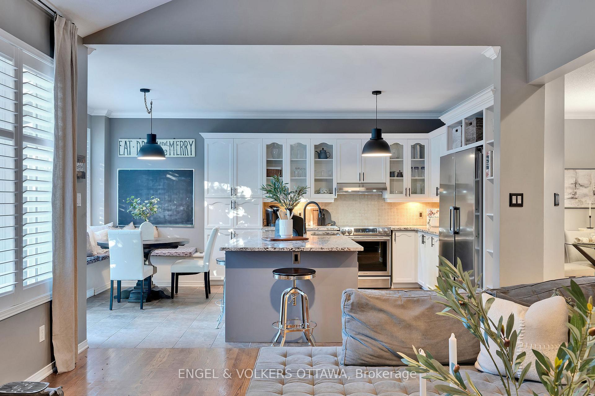 Photo 16 of 5 Wynridge Place, Ottawa, Kanata - Emerald Meadows/Trailwest — HOMEH