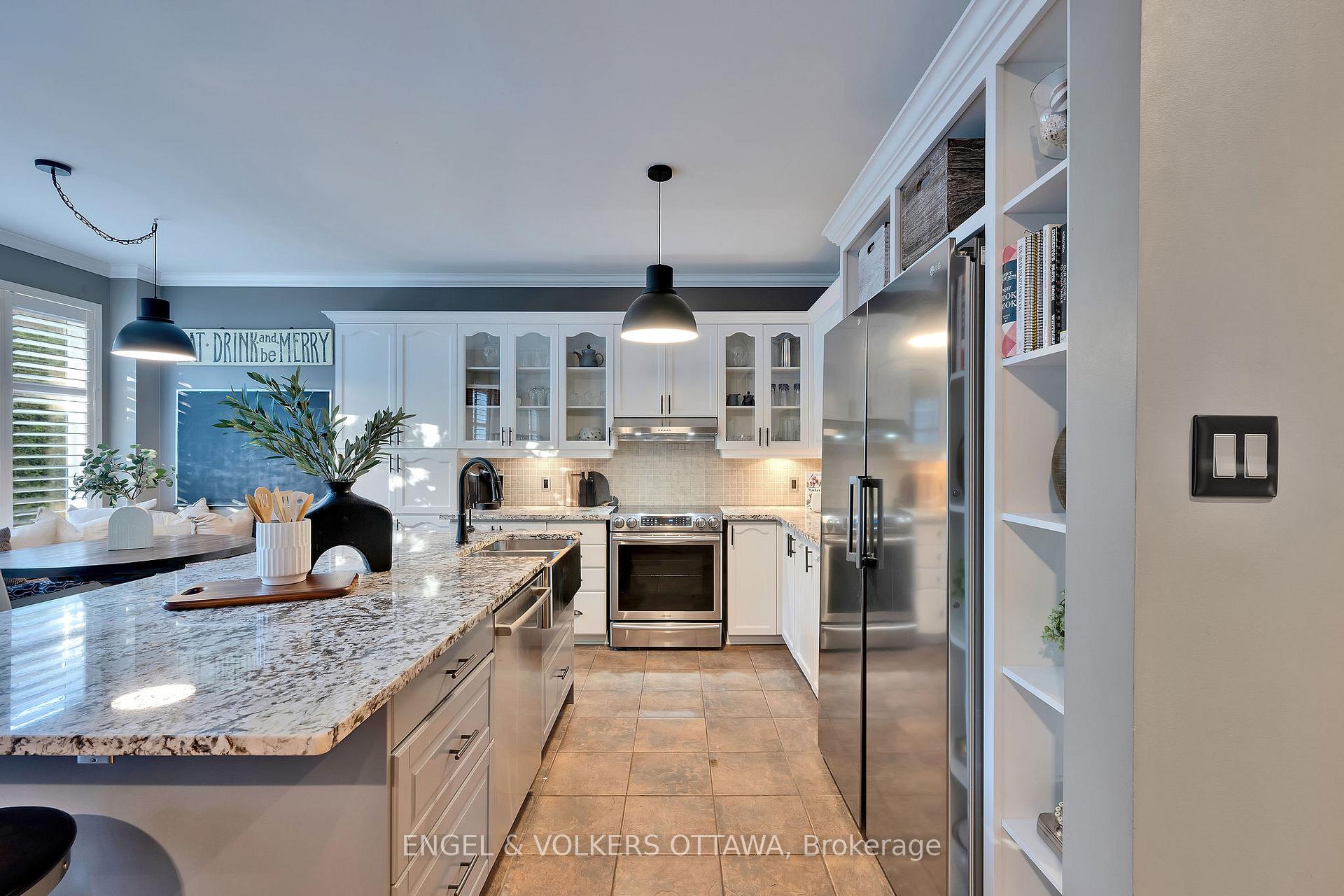 Photo 18 of 5 Wynridge Place, Ottawa, Kanata - Emerald Meadows/Trailwest — HOMEH