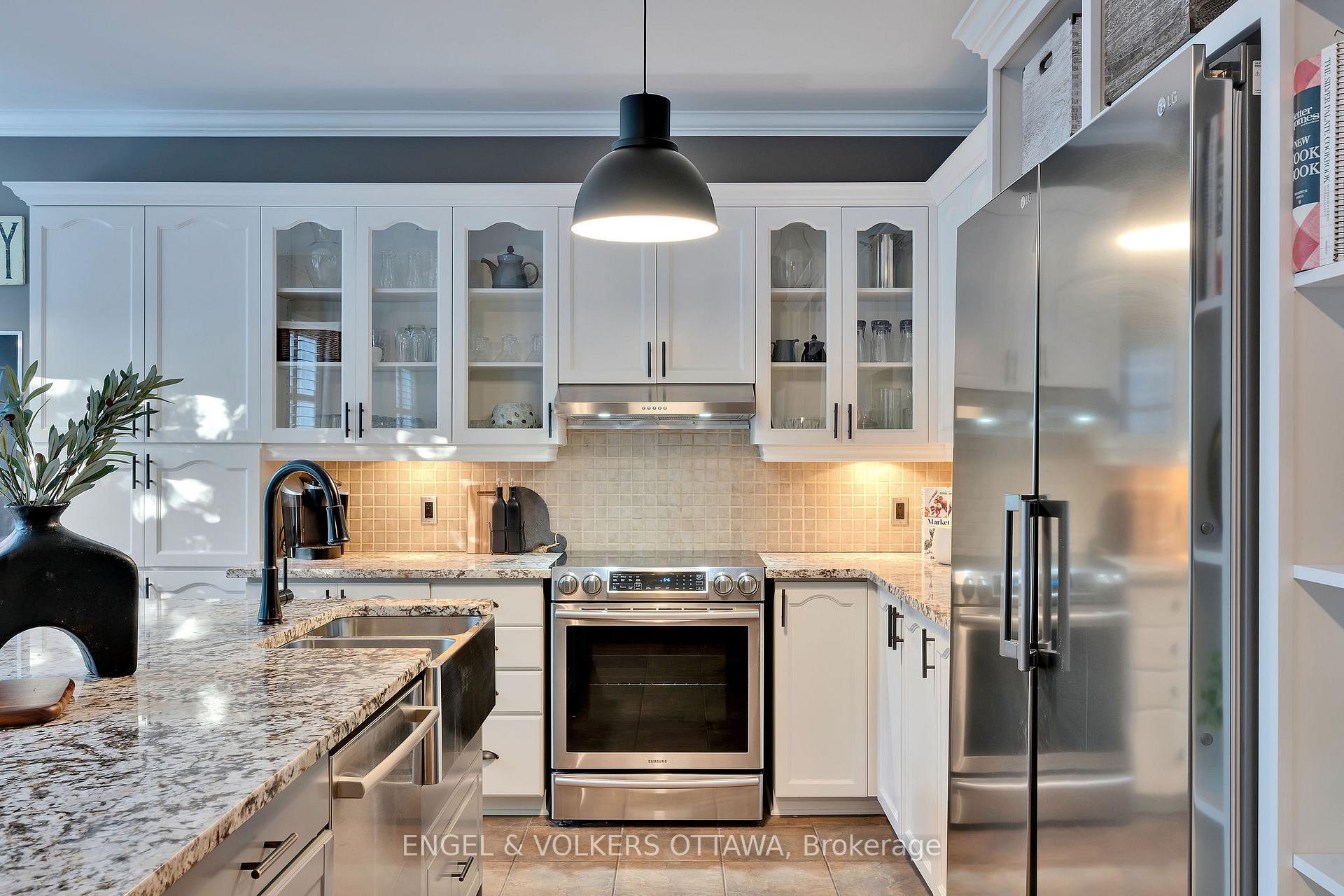 Photo 19 of 5 Wynridge Place, Ottawa, Kanata - Emerald Meadows/Trailwest — HOMEH