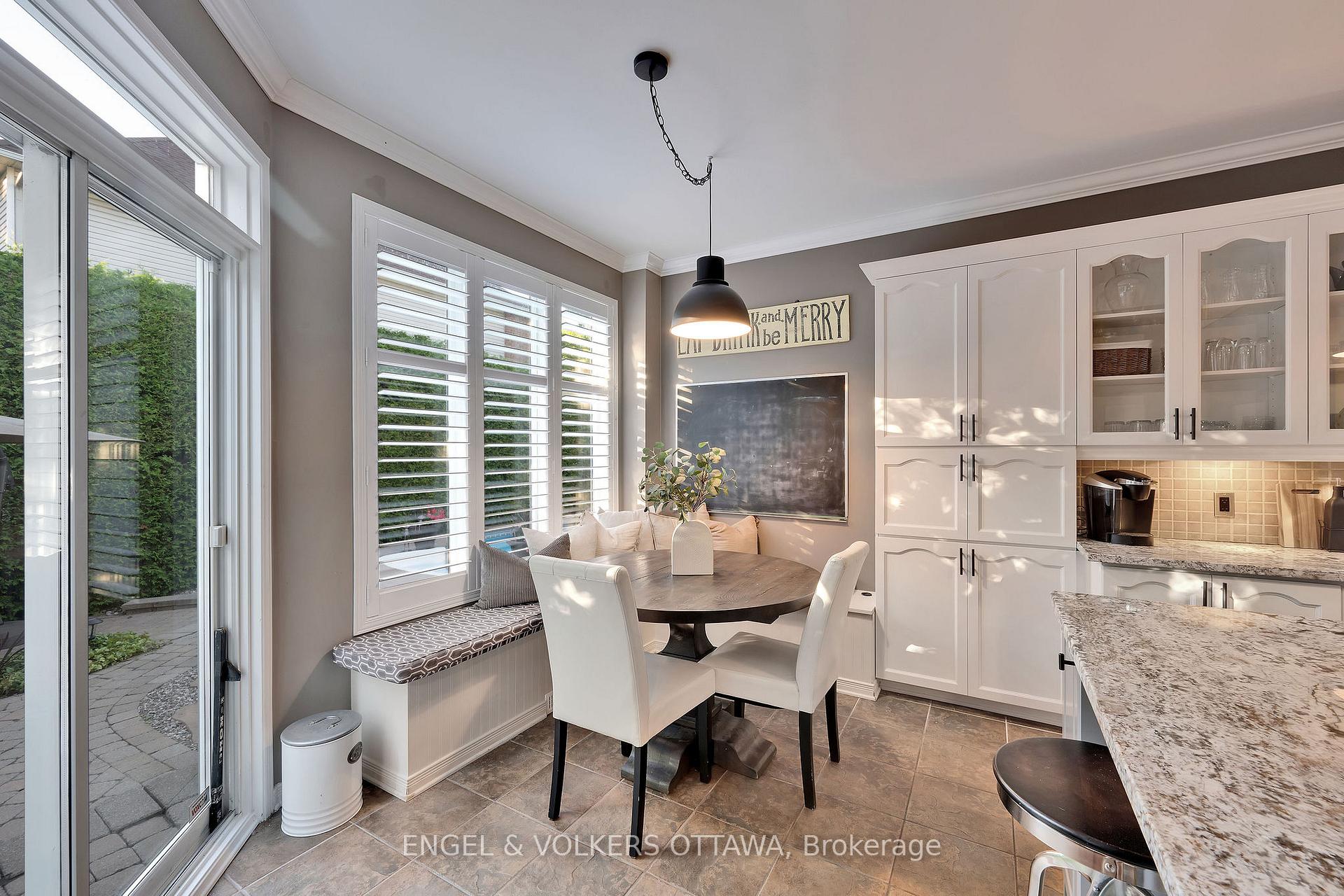 Photo 21 of 5 Wynridge Place, Ottawa, Kanata - Emerald Meadows/Trailwest — HOMEH
