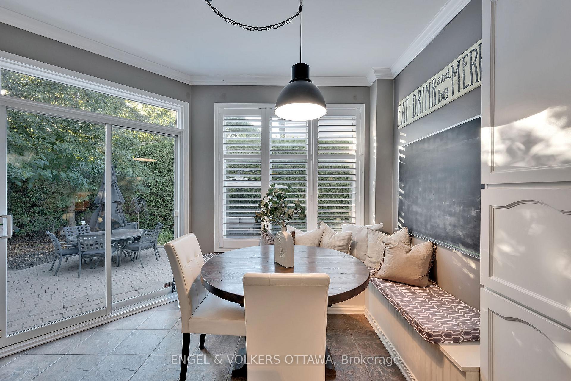 Photo 22 of 5 Wynridge Place, Ottawa, Kanata - Emerald Meadows/Trailwest — HOMEH