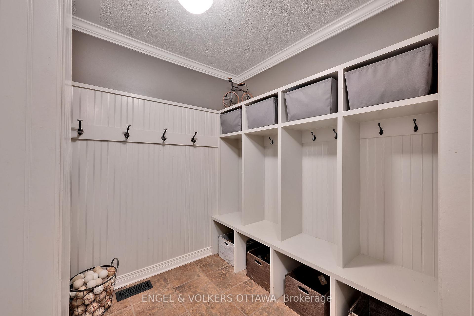Photo 26 of 5 Wynridge Place, Ottawa, Kanata - Emerald Meadows/Trailwest — HOMEH
