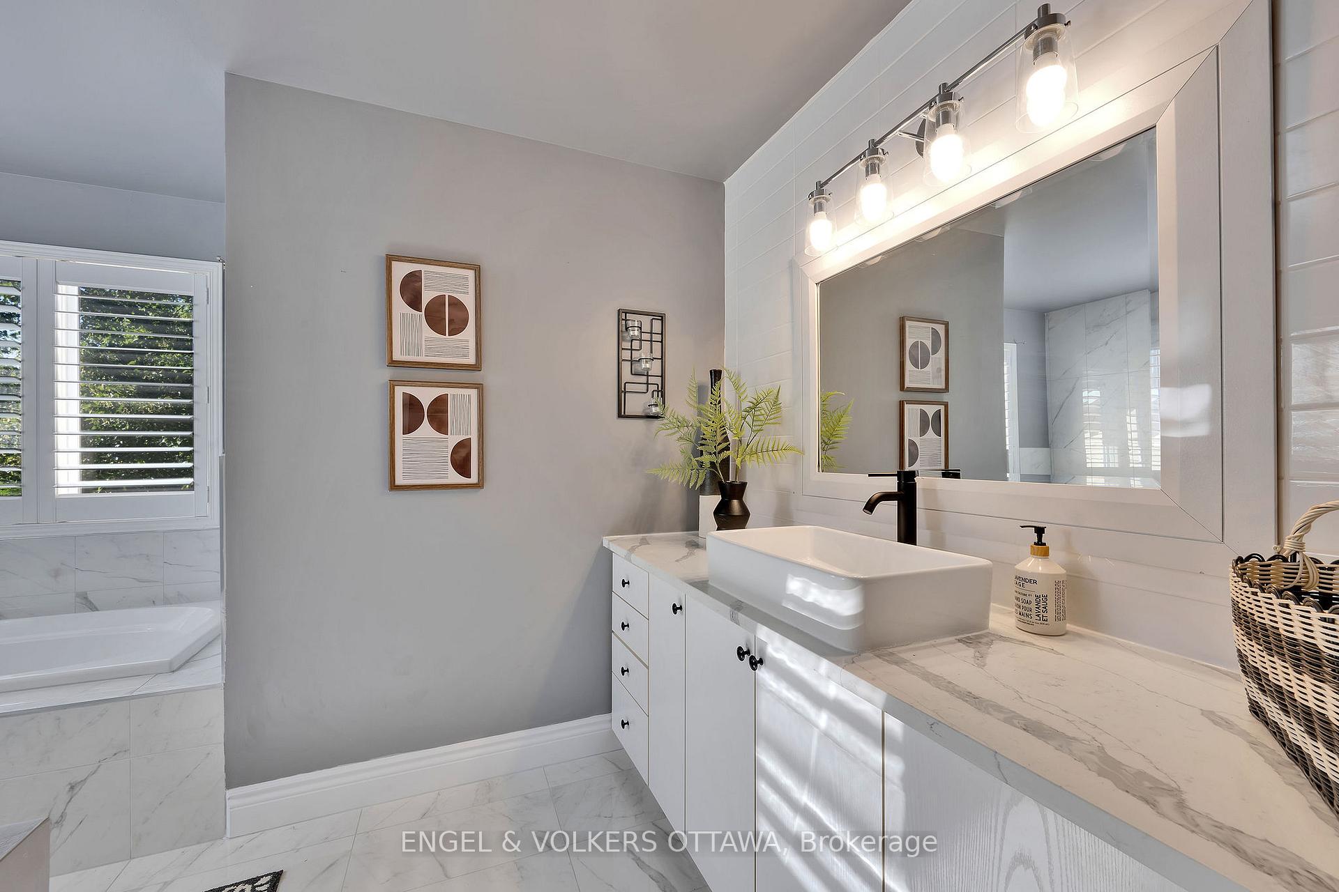 Photo 32 of 5 Wynridge Place, Ottawa, Kanata - Emerald Meadows/Trailwest — HOMEH