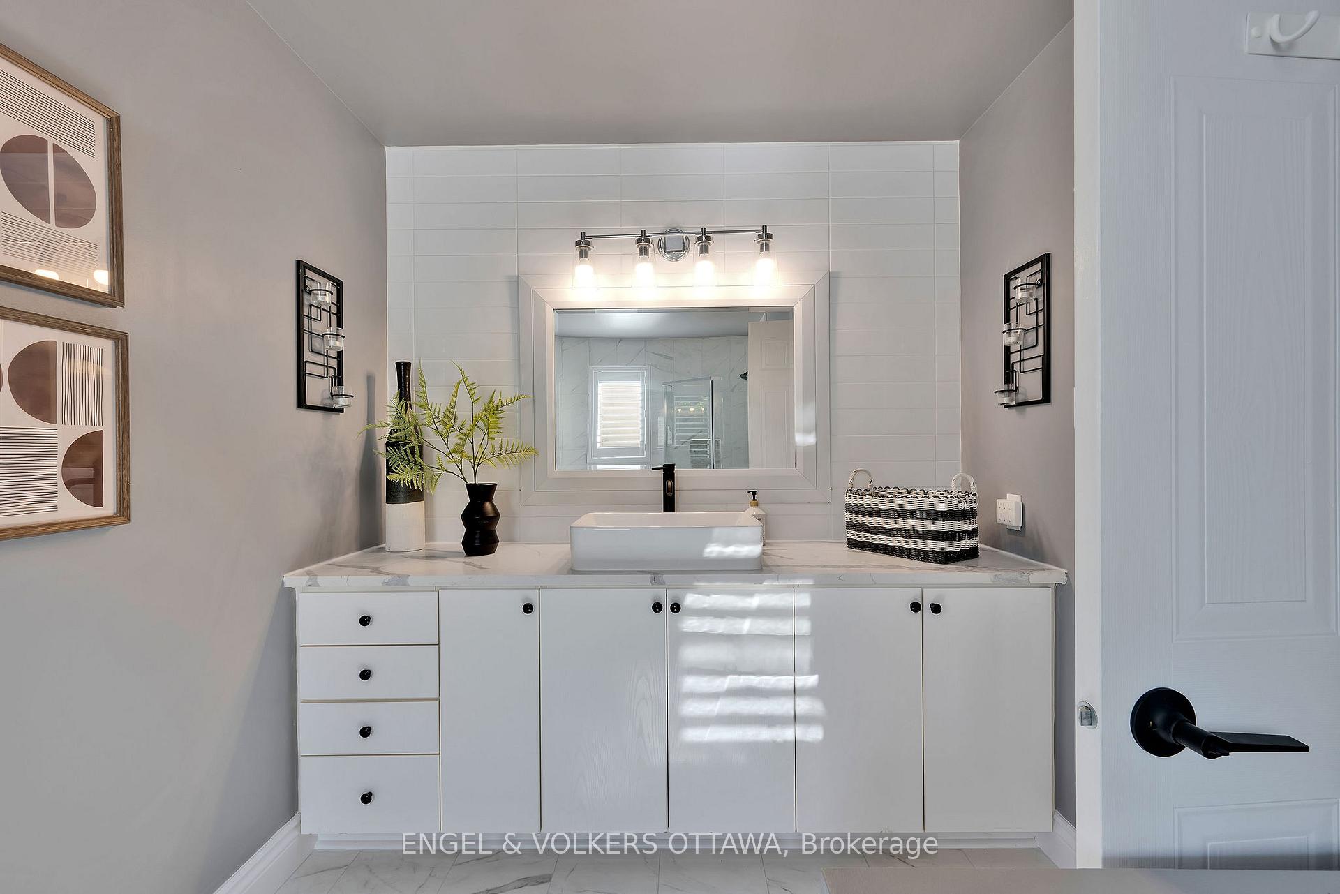 Photo 34 of 5 Wynridge Place, Ottawa, Kanata - Emerald Meadows/Trailwest — HOMEH