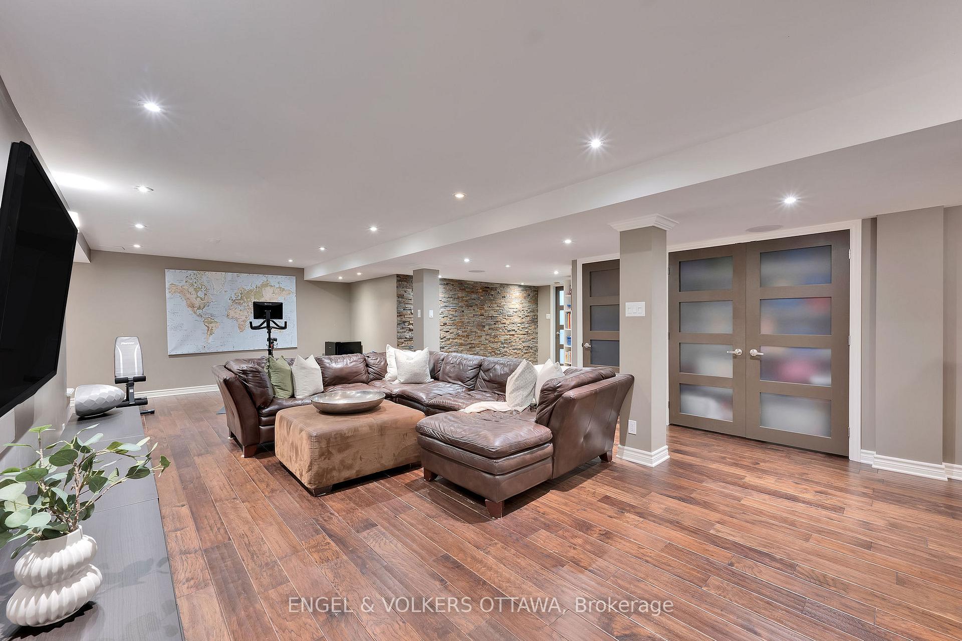 Photo 39 of 5 Wynridge Place, Ottawa, Kanata - Emerald Meadows/Trailwest — HOMEH