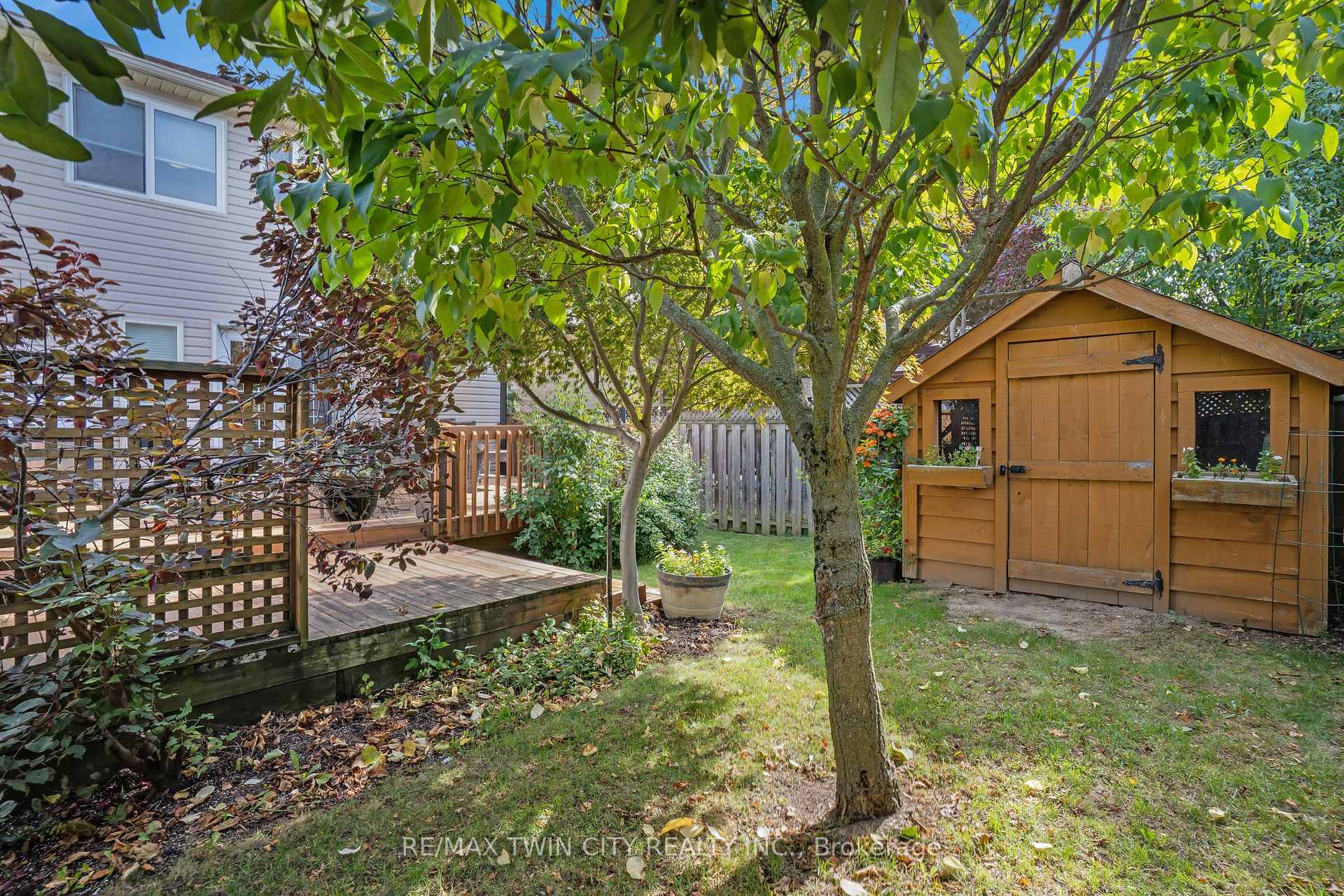 Photo 39 of 67 Tottenham Street, Kitchener — HOMEH
