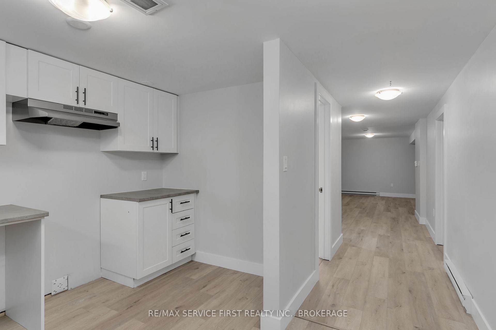 Photo 2 of 9 Rockford Place, Kingston, East of Sir John A. Blvd — HOMEH