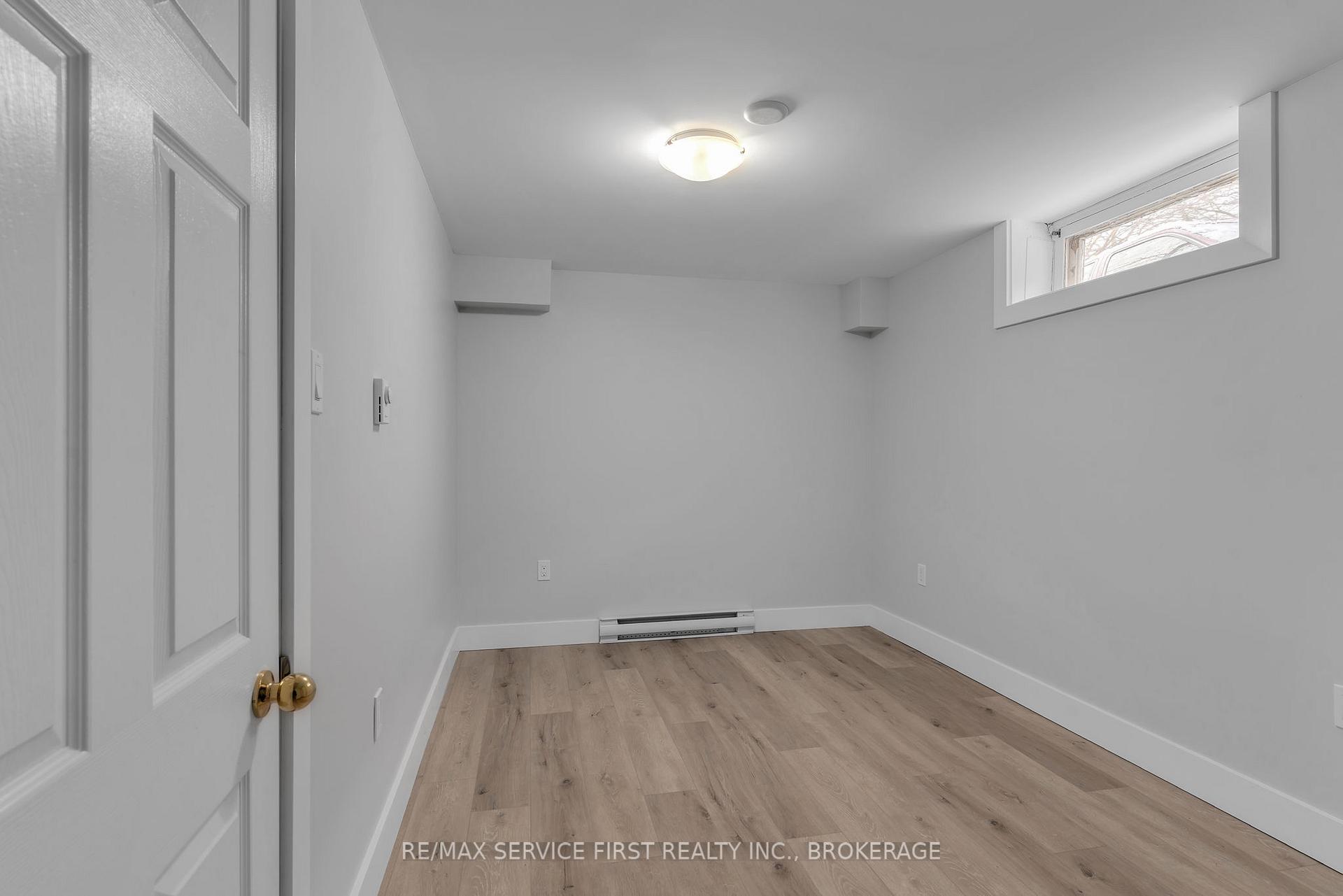 Photo 12 of 9 Rockford Place, Kingston, East of Sir John A. Blvd — HOMEH