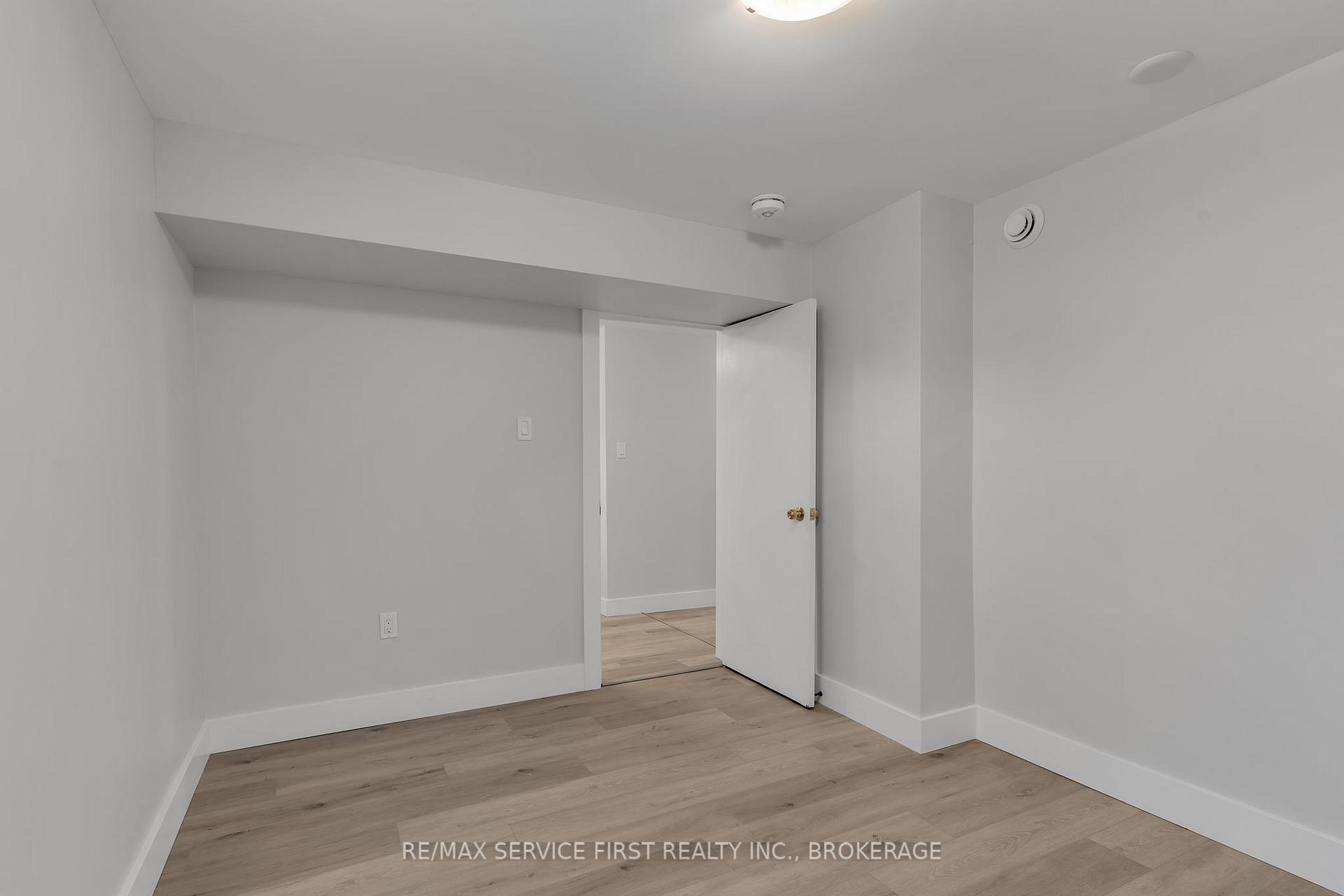 Photo 18 of 9 Rockford Place, Kingston, East of Sir John A. Blvd — HOMEH