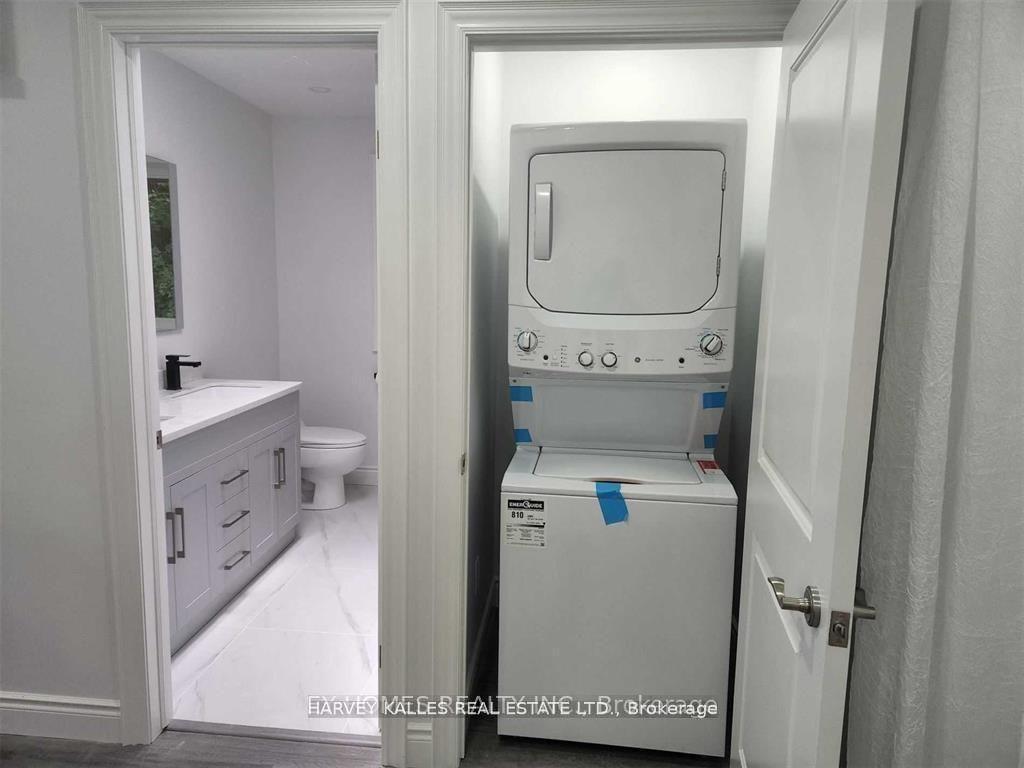 Front of Unit Rear, 59 Hemingway Crescent