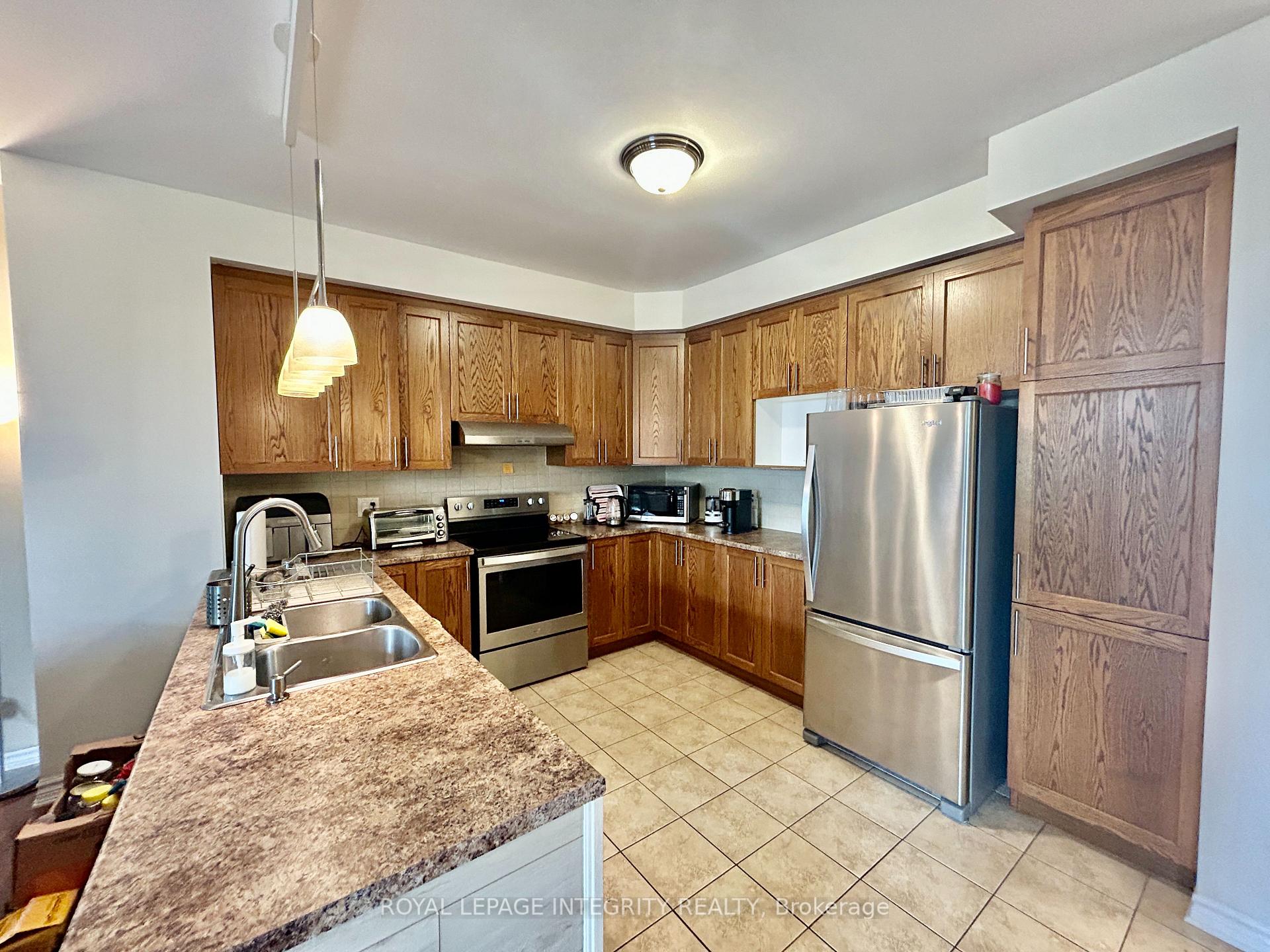 Photo 4 of 427 Celtic Ridge Crescent, Ottawa, Kanata - Morgan's Grant/South March — HOMEH