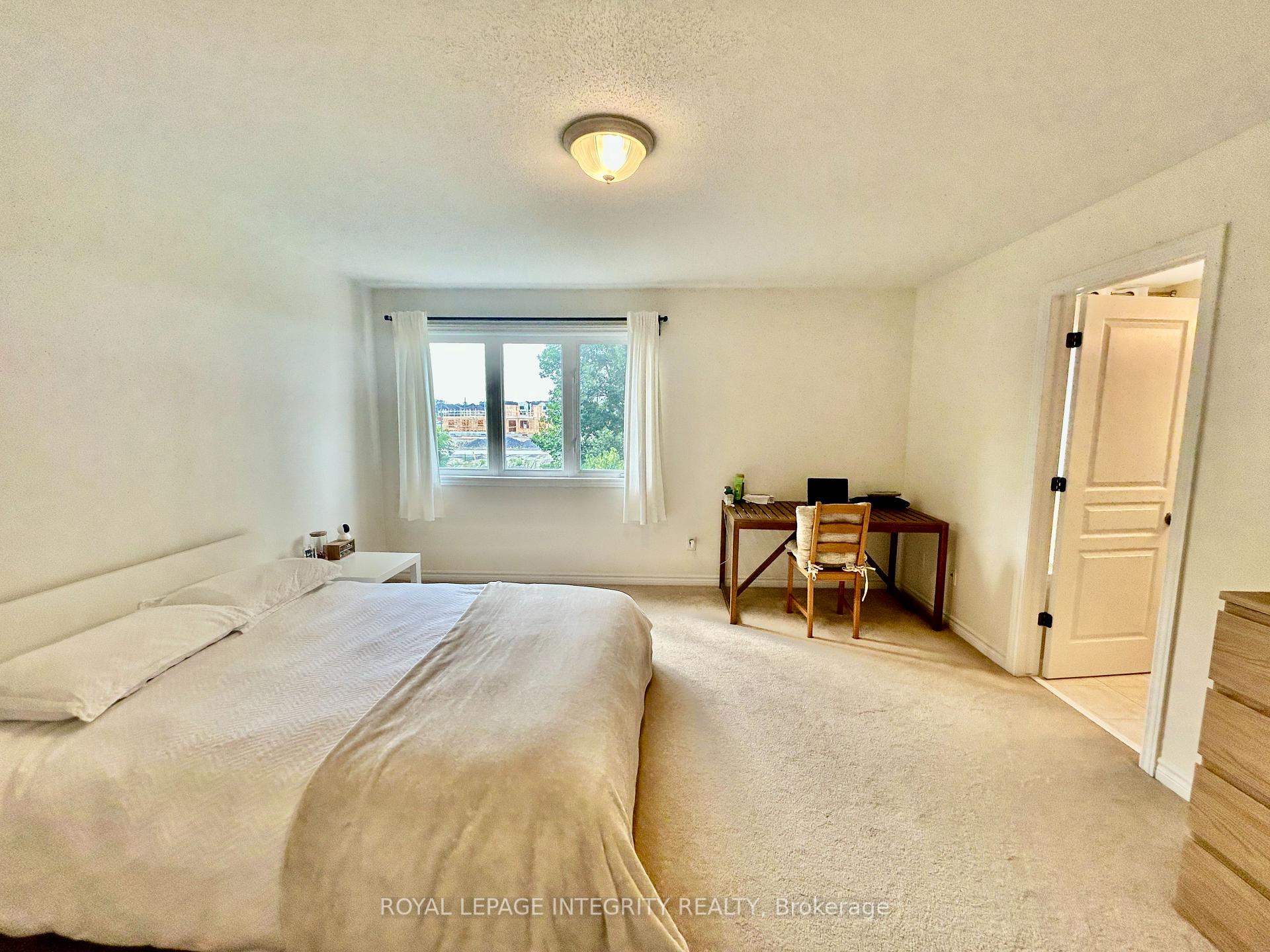 Photo 10 of 427 Celtic Ridge Crescent, Ottawa, Kanata - Morgan's Grant/South March — HOMEH