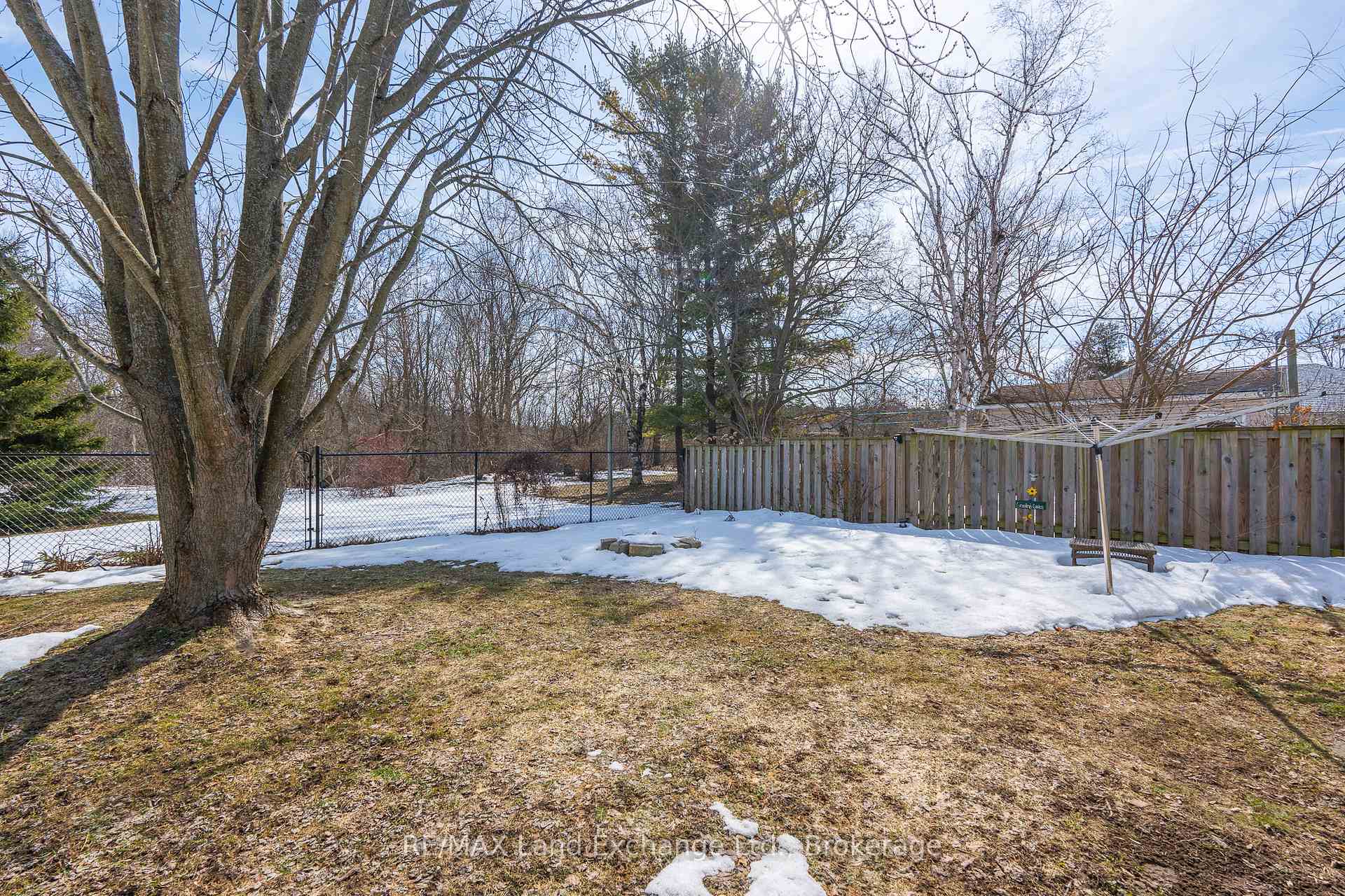 Photo 6 of 629 Scott Street, Kincardine — HOMEH