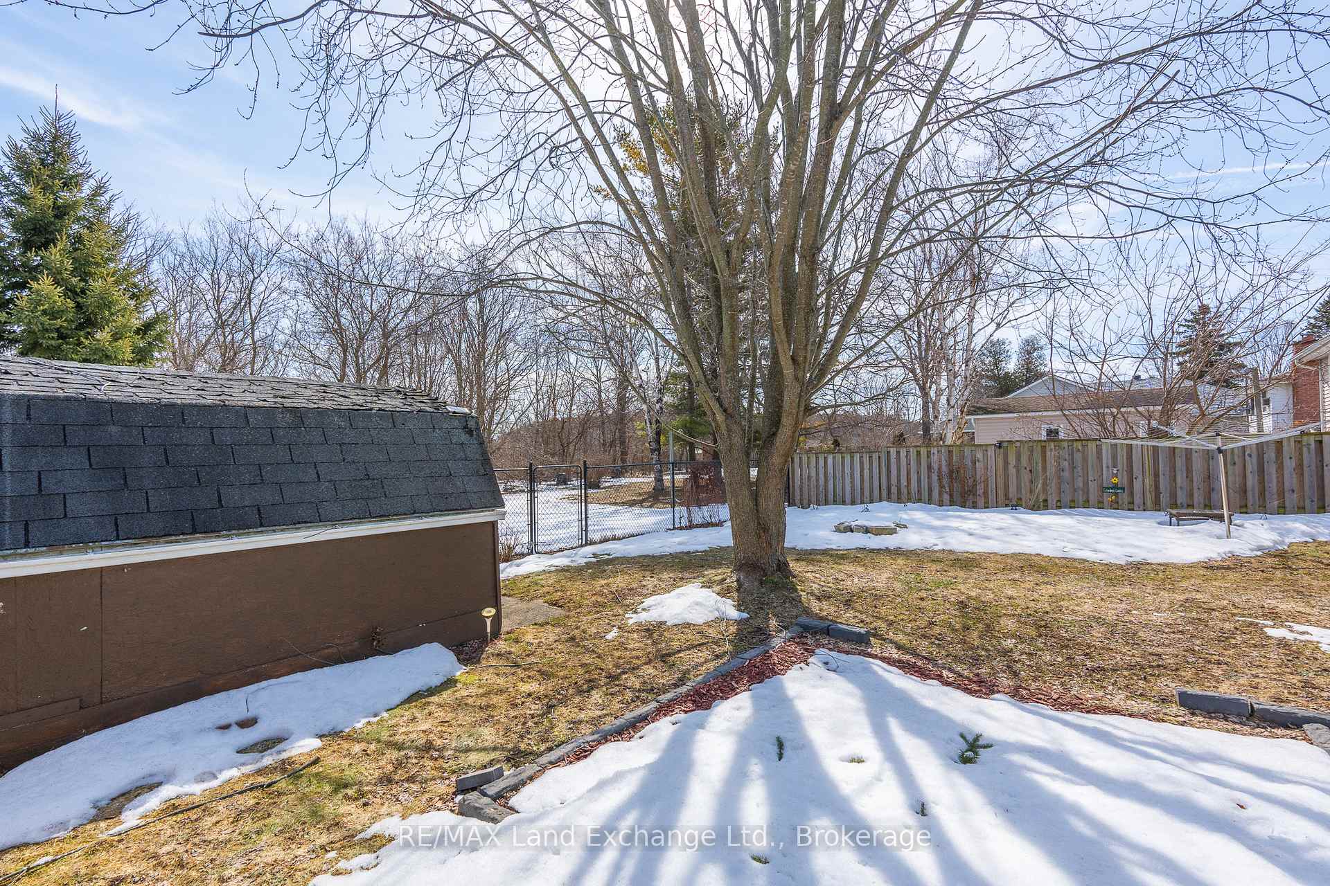 Photo 8 of 629 Scott Street, Kincardine — HOMEH