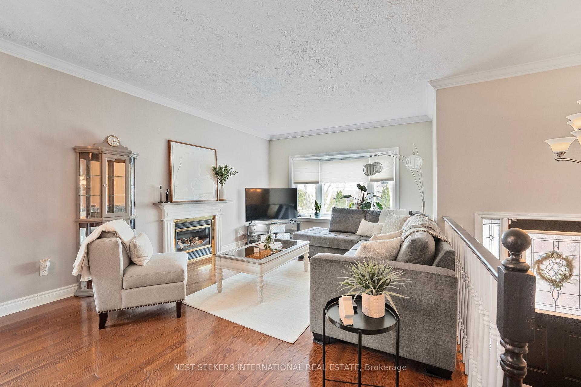 Photo 4 of 1438 Maple Road, Innisfil, Rural Innisfil — HOMEH
