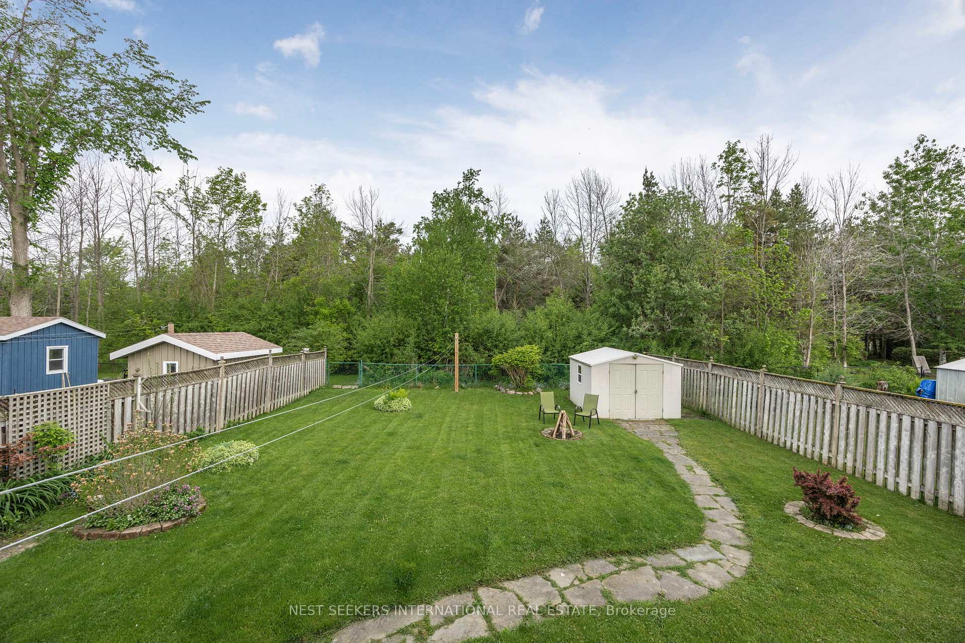 Photo 31 of 1438 Maple Road, Innisfil, Rural Innisfil — HOMEH