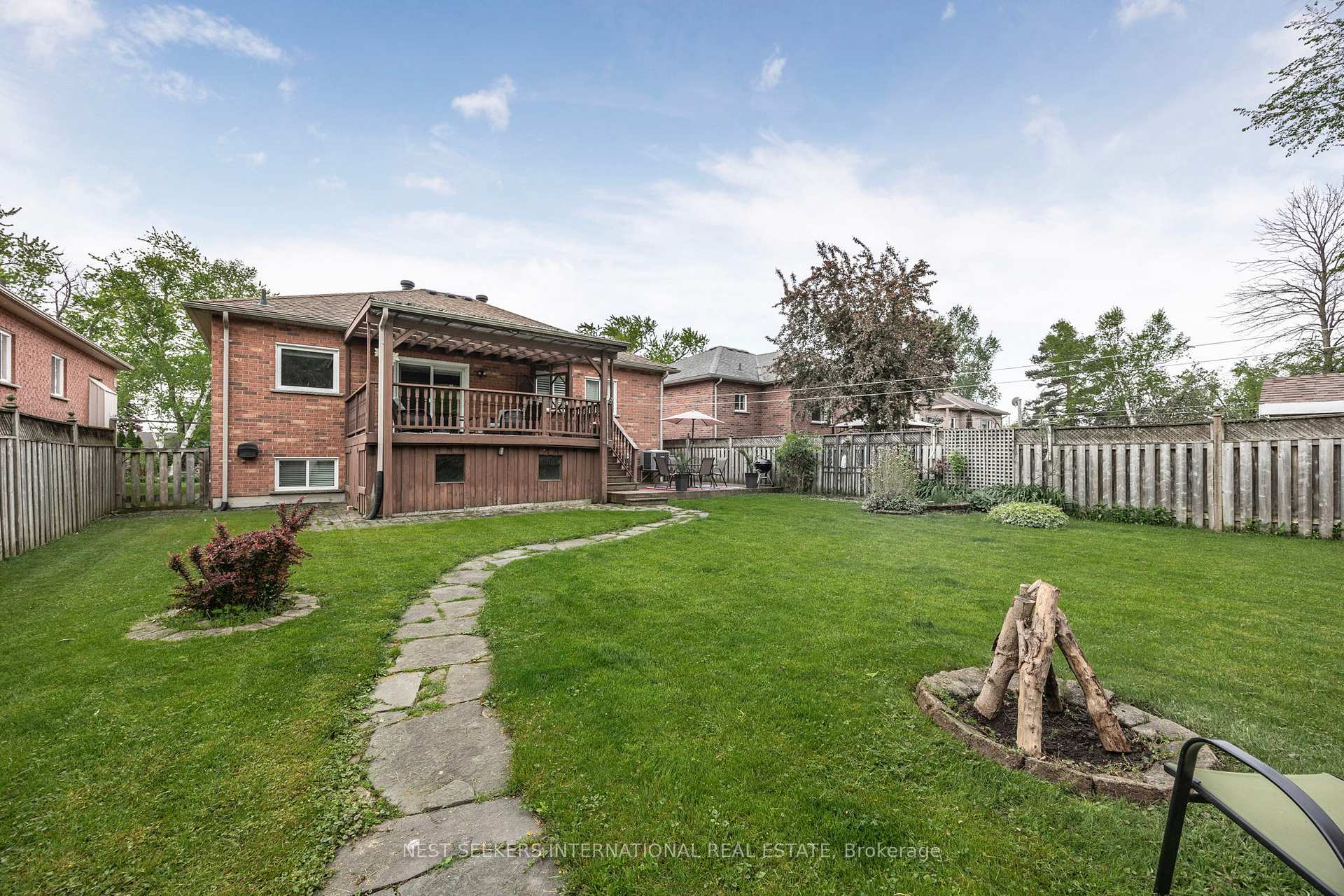 Photo 35 of 1438 Maple Road, Innisfil, Rural Innisfil — HOMEH