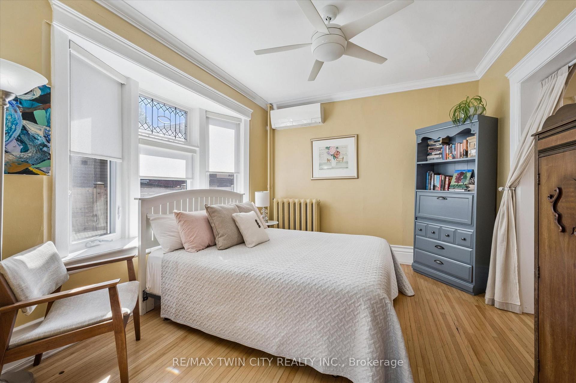 Photo 11 of 45 Samuel Street, Kitchener — HOMEH