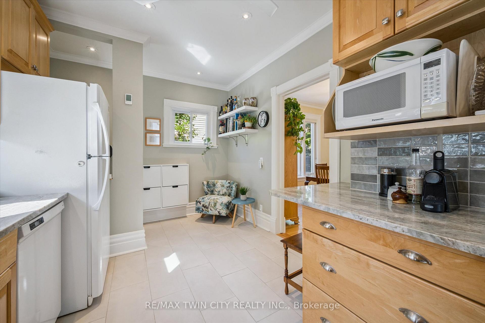 Photo 15 of 45 Samuel Street, Kitchener — HOMEH