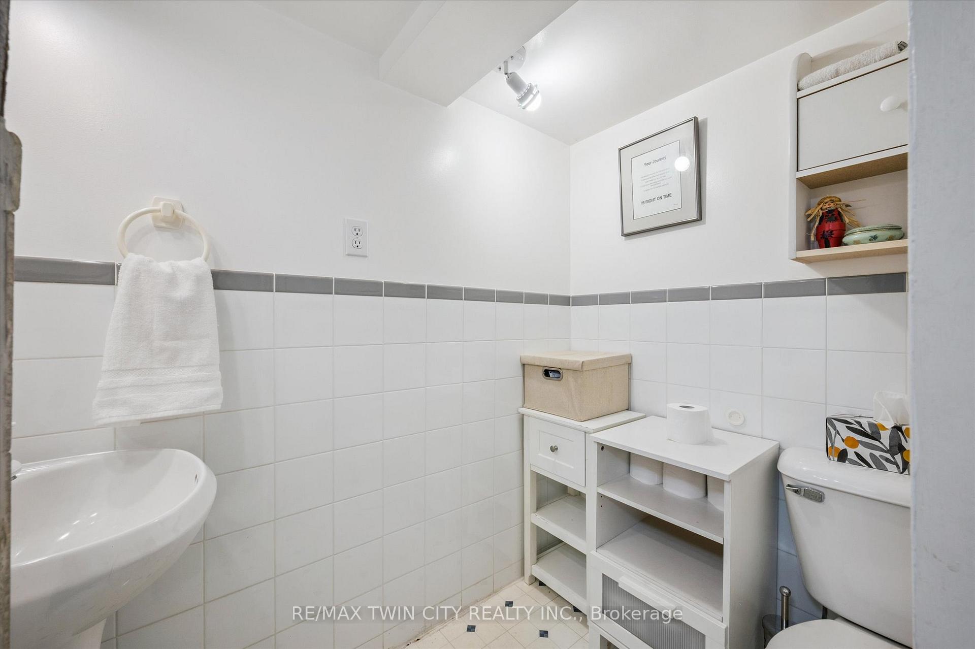 Photo 34 of 45 Samuel Street, Kitchener — HOMEH