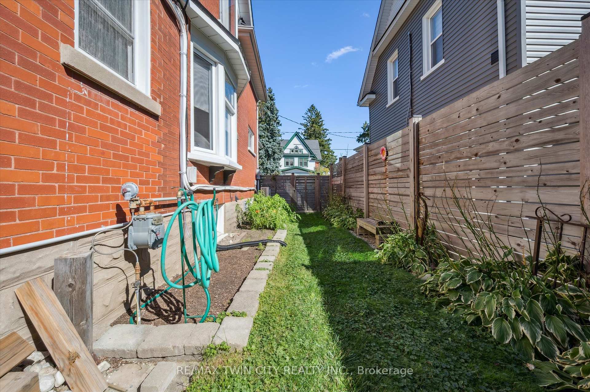 Photo 37 of 45 Samuel Street, Kitchener — HOMEH