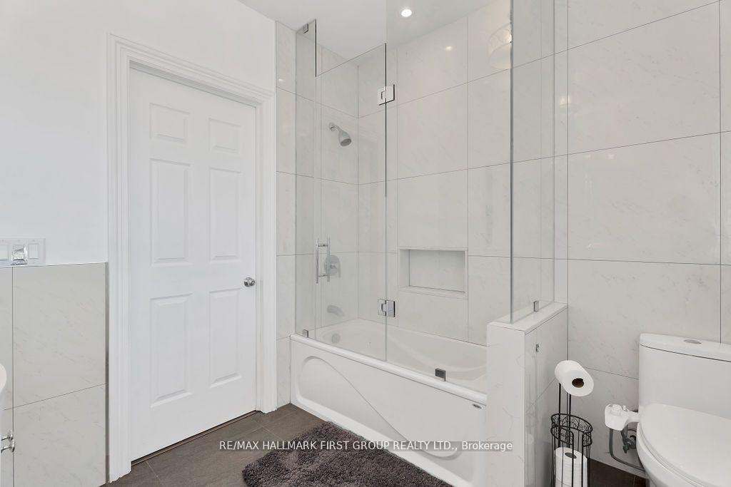 Photo 14 of 16585 Jane Street, King, Rural King — HOMEH