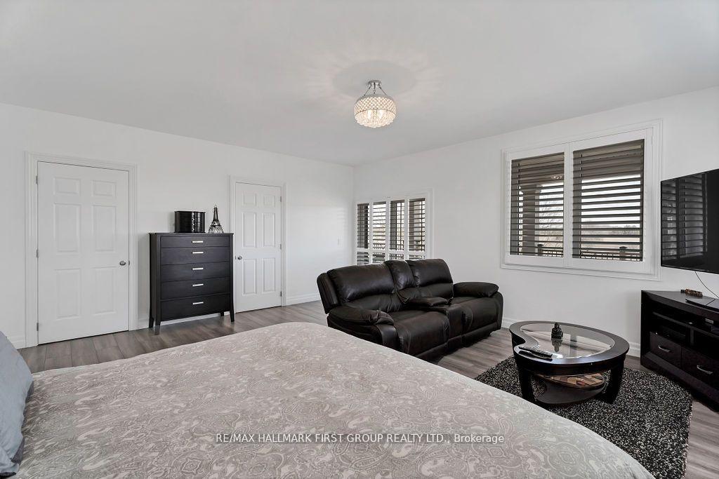 Photo 22 of 16585 Jane Street, King, Rural King — HOMEH