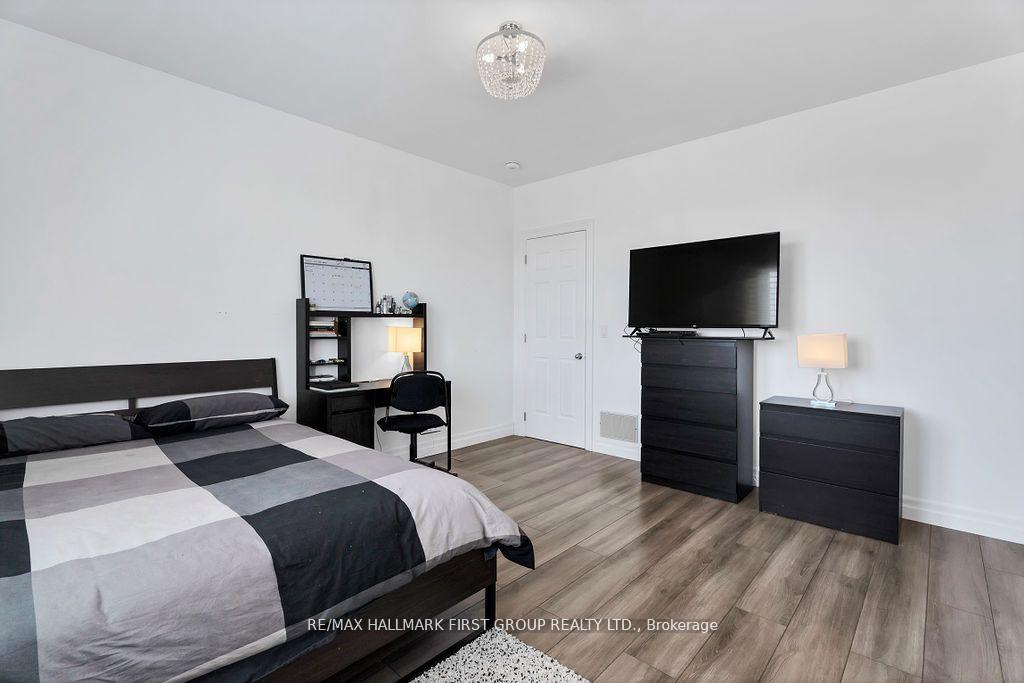 Photo 28 of 16585 Jane Street, King, Rural King — HOMEH