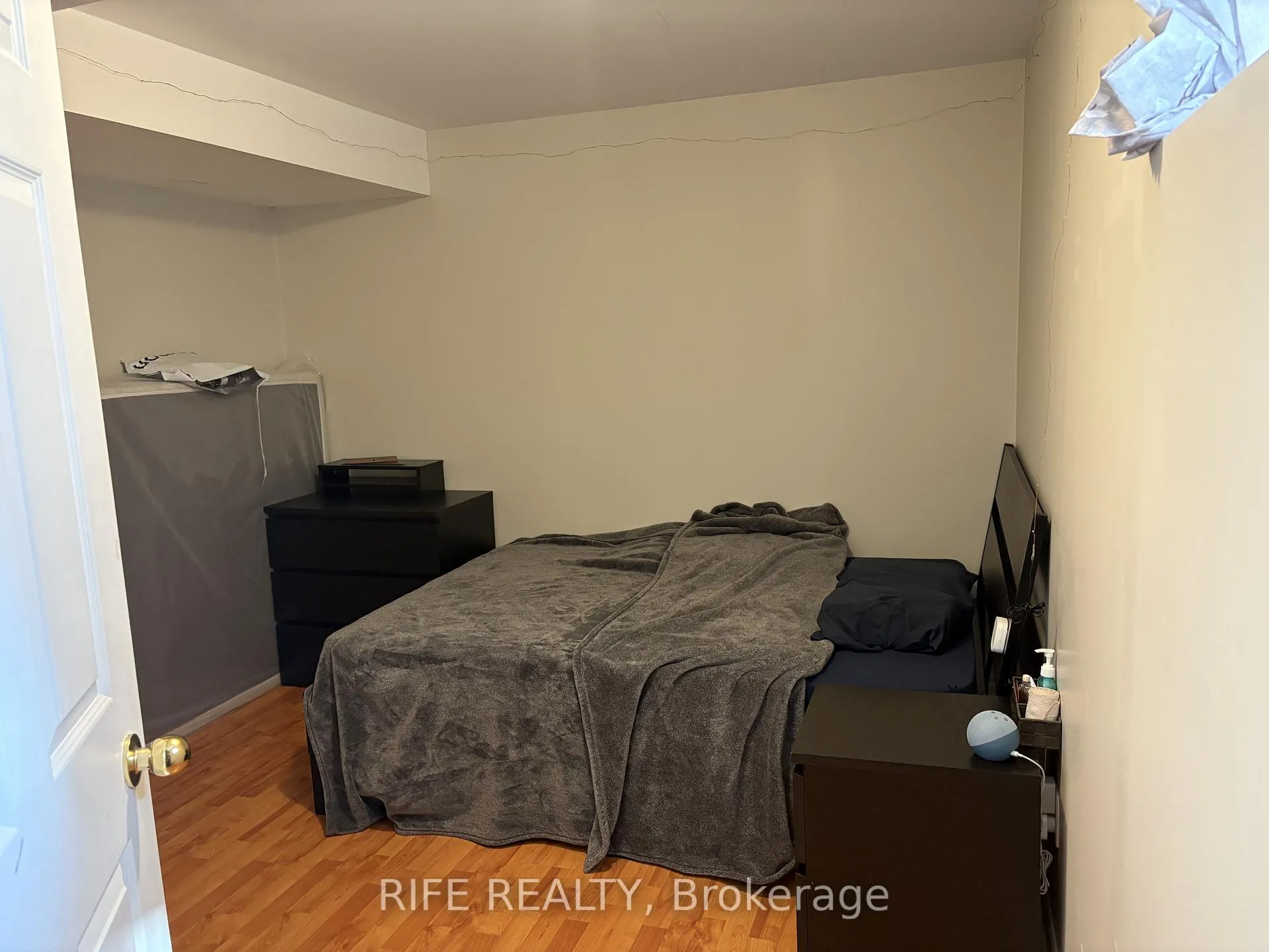 Photo 6 of Unit Lower Unit, 21 Boxhill Road, Markham, Milliken Mills East — HOMEH