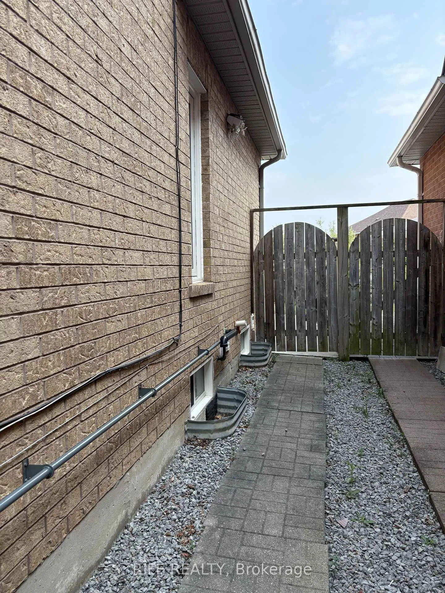 Photo 9 of Unit Lower Unit, 21 Boxhill Road, Markham, Milliken Mills East — HOMEH