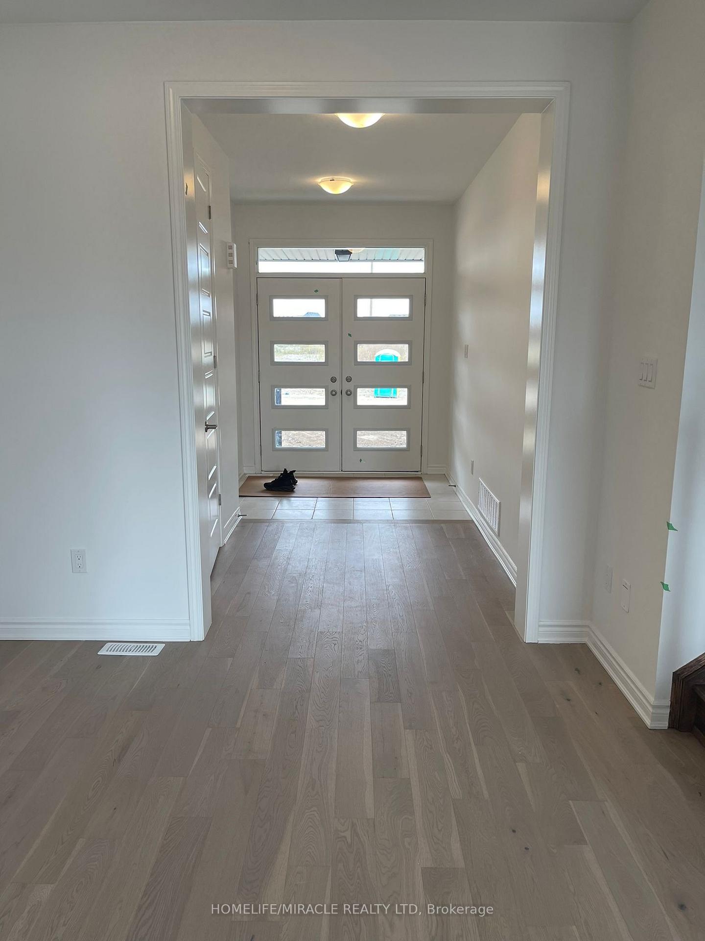 Photo 18 of 155 Rosenberg Way, Kitchener — HOMEH