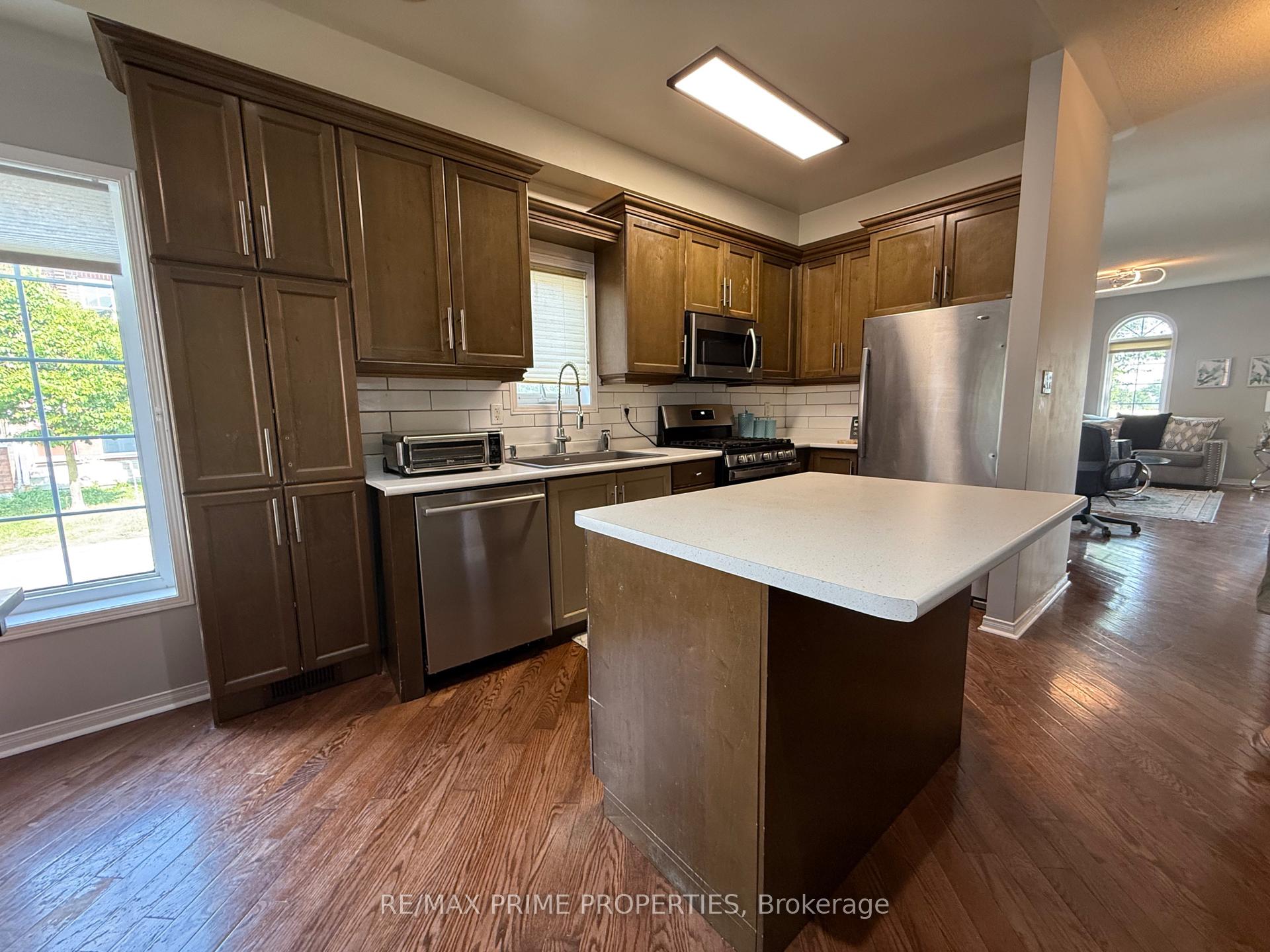 Photo 13 of 152 Whites Hill Avenue, Markham, Cornell — HOMEH