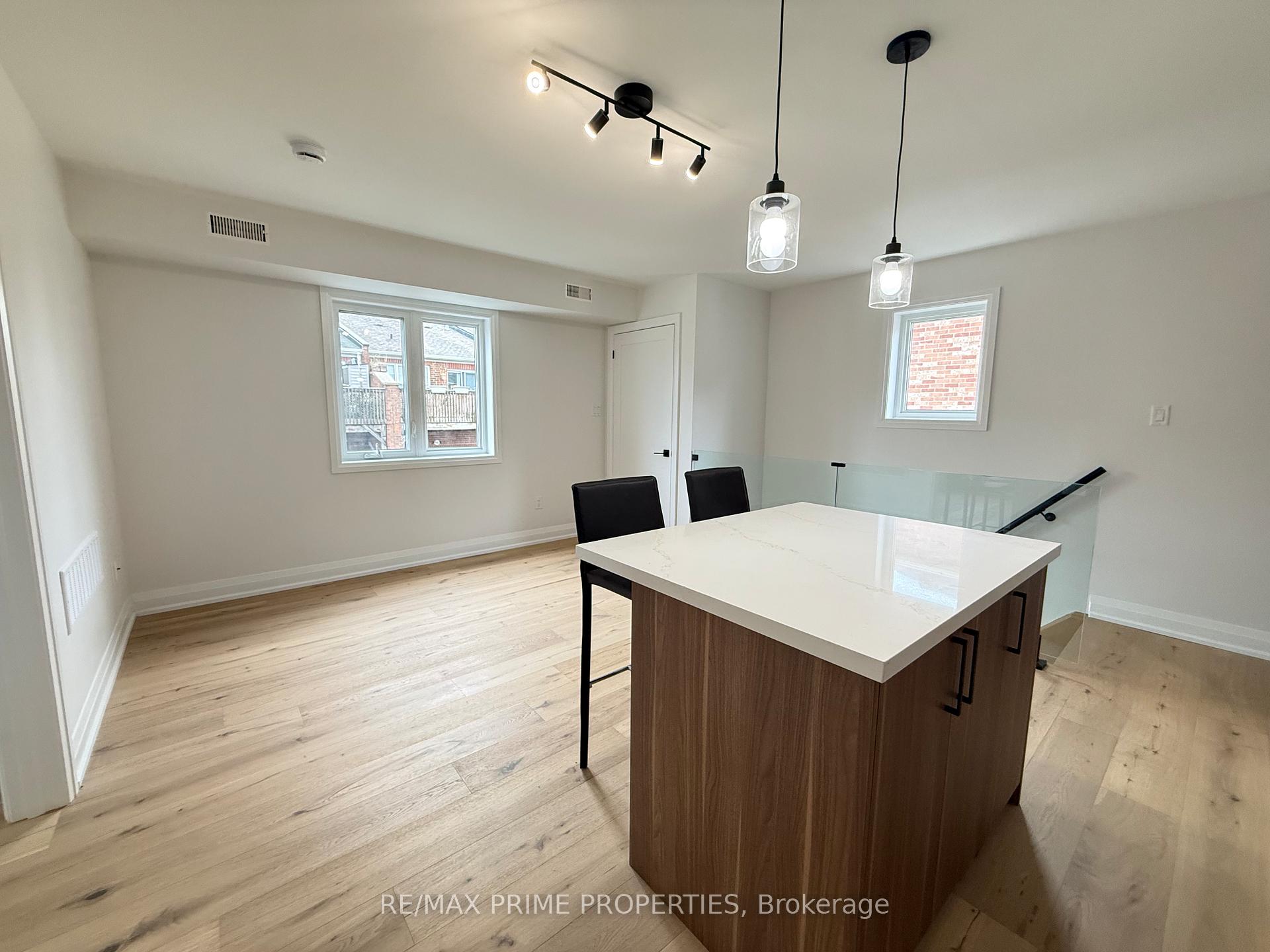 Photo 32 of 152 Whites Hill Avenue, Markham, Cornell — HOMEH