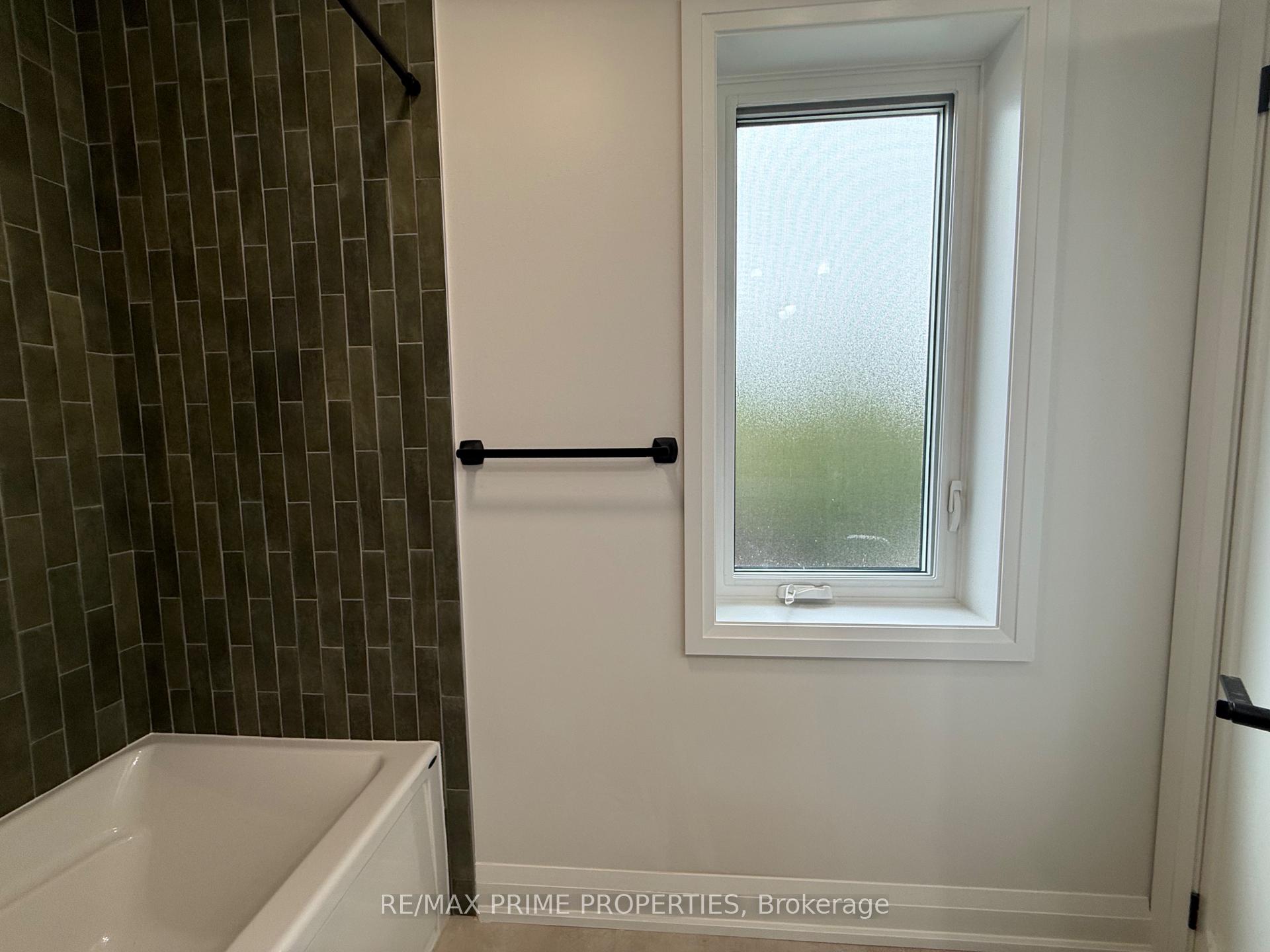 Photo 38 of 152 Whites Hill Avenue, Markham, Cornell — HOMEH